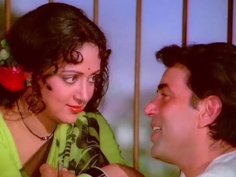 Dharmendra-Hema Malini: হেমাকে জড়িয়ে ধরার জন্য স্পষ্টবয়কে ঘুষ, ড্রিম গার্ল-কে কাছে পেতে কত খসেছিল ‘বীরু’র? ‘শোলে’-র  কাহিনি জানলে চমকে যাবেন