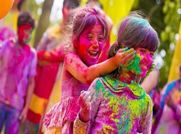 হোলিতে তৈরি হচ্ছে বিরল সংযোগ! 'গোল্ডেন টাইম' শুরু ৩ রাশির, চাকরিতে পদোন্নতি, বাড়বে বেতন