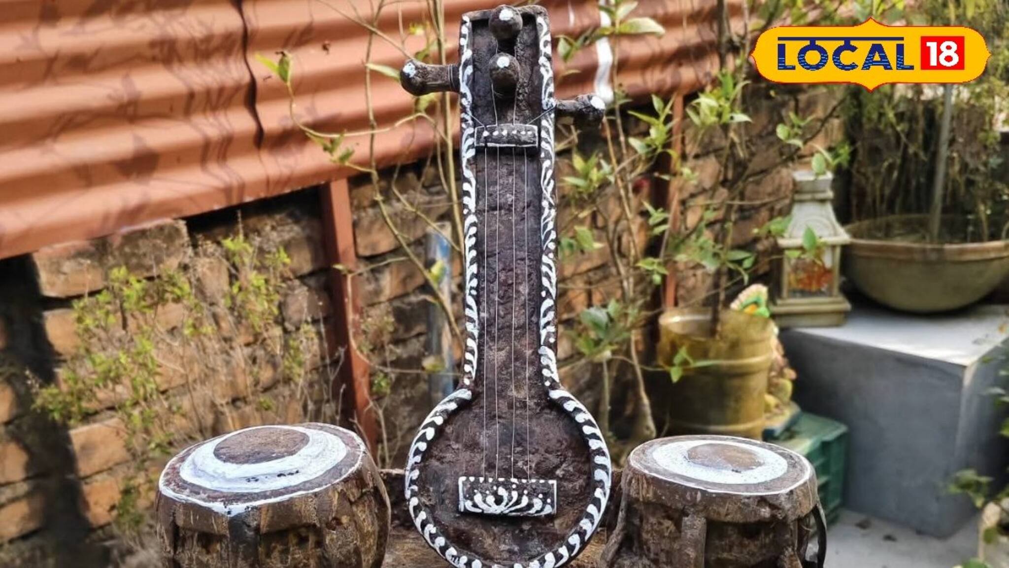 নারকেল মালা দিয়ে তানপুরা ও তবলা! নদিয়ার গৃহবধূ অনন্য প্রতিভায় হয়ে উঠেছেন 'অন্নপূর্ণা'