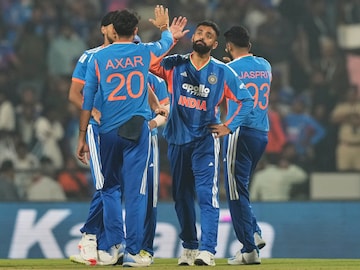 ঈশানের শতরান, অর্শদীপের পঞ্চবাণ! ৫ম টি২০তে ভারতের কাছে খড়কুটোর মতো উড়ে গেল নিউজিল্যান্ড