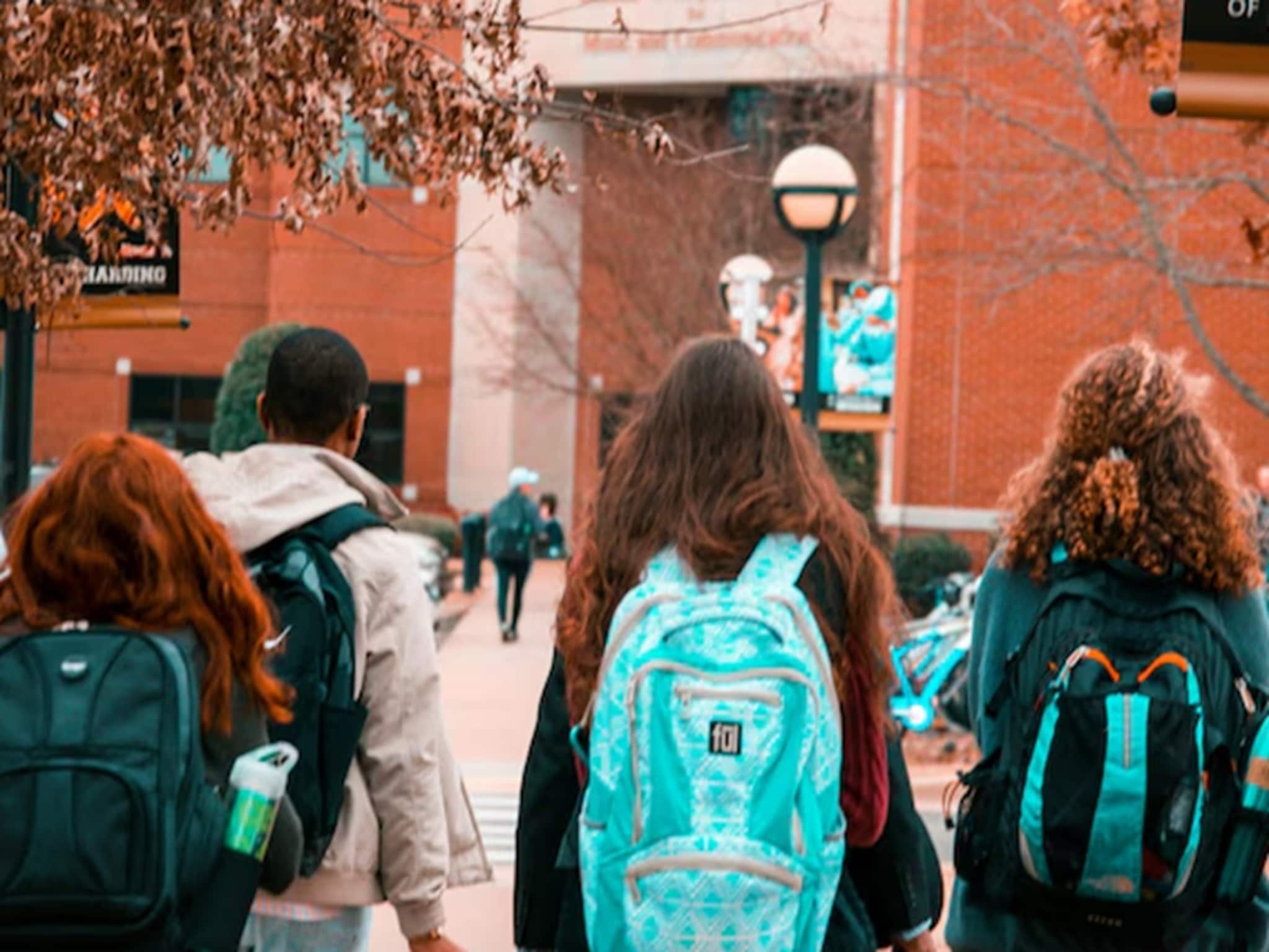 ‘ভারতেই থাকুন’ ! চাকরির অভাব ও ঋণের ঝুঁকি, আয়ারল্যান্ডে পড়াশোনা করার বিষয়ে সতর্ক করলেন ‘ভারতেই থাকুন’ ! চাকরির অভাব ও ঋণের ঝুঁকি, আয়ারল্যান্ডে পড়াশোনা করার বিষয়ে সতর্ক করলেন