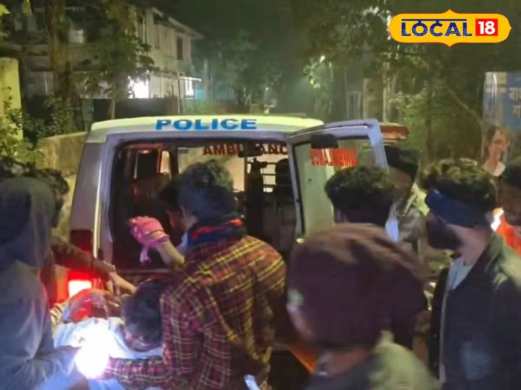 মানবিকতা একেই বলে! ধূপগুড়ির একদল যুবক যা করলেন, জানলে কুর্নিশ জানাবেন মানবিকতা একেই বলে! ধূপগুড়ির একদল যুবক যা করলেন, জানলে কুর্নিশ জানাবেন