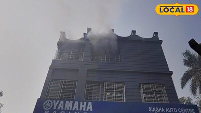 ঝাড়গ্রামে নামী বাইকের শোরুমে ভয়াবহ অগ্নিকাণ্ড