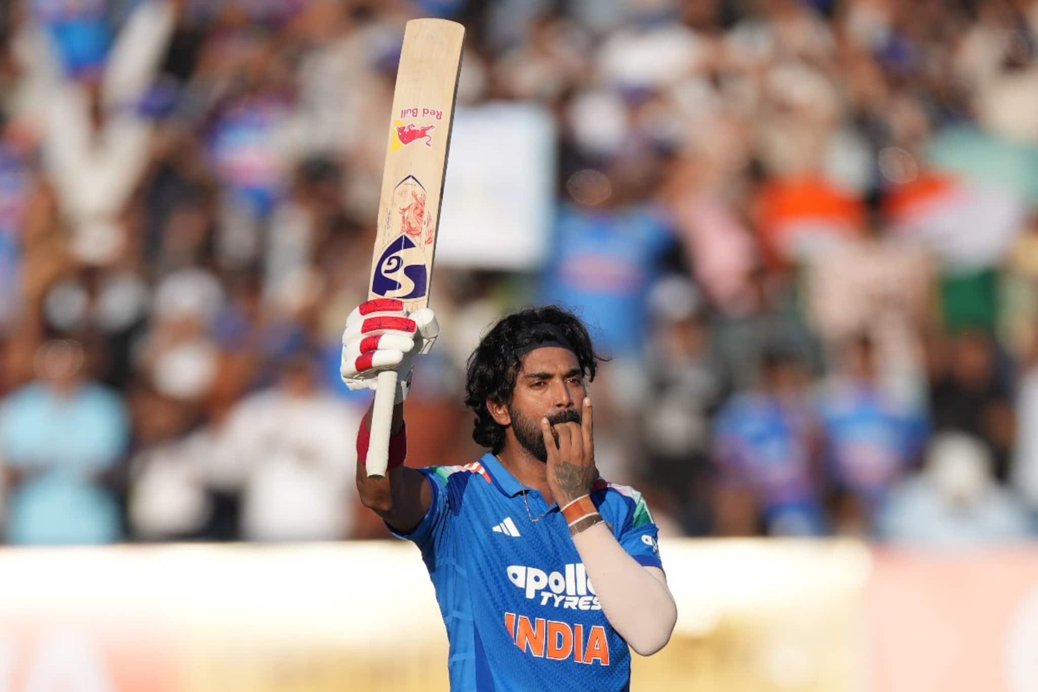 রাজকোটে রাজকীয় শতরান করে ২ রেকর্ড গড়লেন কেএল রাহুল, ভাঙলেন এমএস ধোনির নজির