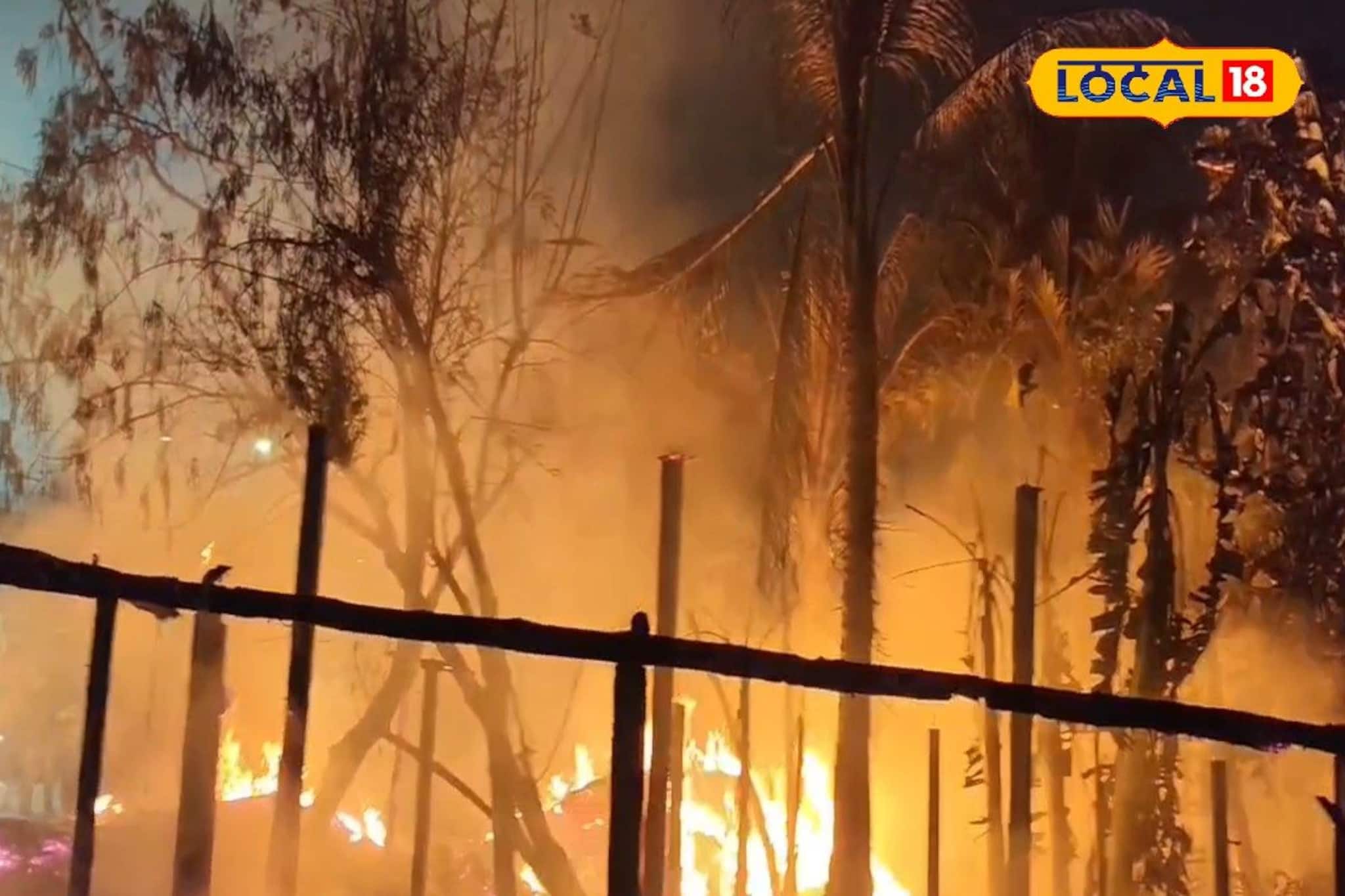 কোলাঘাটে বিধ্বংসী আগুন! গভীর রাতে দাউদাউ করে জ্বলল পরপর দোকান