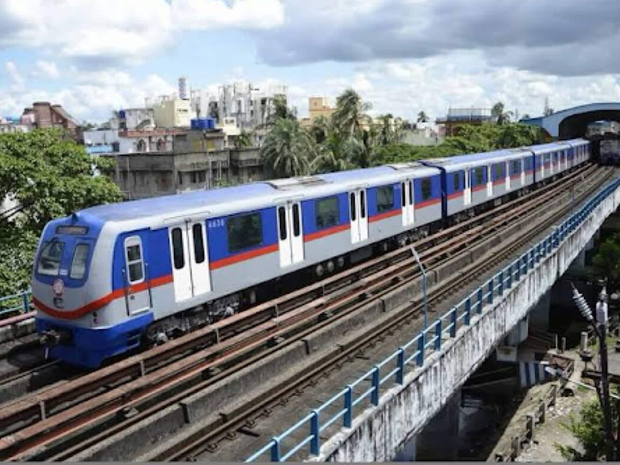 ক্ষুদিরামে ক্রসওভার বানিয়ে ফেলল মেট্রো, রেক ঘোরানোয় সমস্যা মিটবে এবার দক্ষিণে