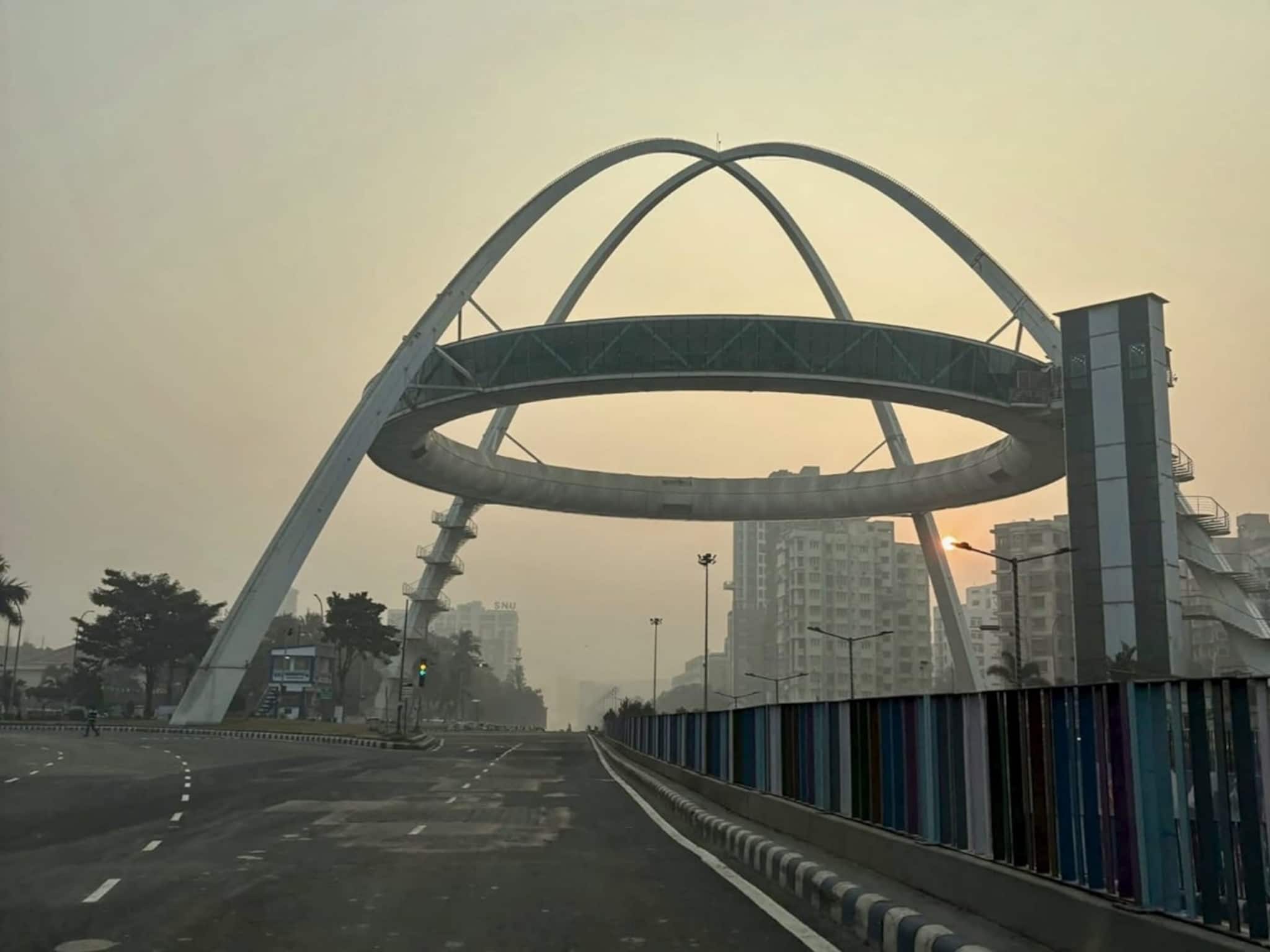 জাঁকিয়ে শীতের দোসর ঘন কুয়াশা, তবে চলতি সপ্তাহেই শীতের আমেজ শেষ, রাজ্যে ঠান্ডা কমবে কবে? জাঁকিয়ে শীতের দোসর ঘন কুয়াশা, তবে চলতি সপ্তাহেই শীতের আমেজ শেষ, রাজ্যে ঠান্ডা কমবে কবে?