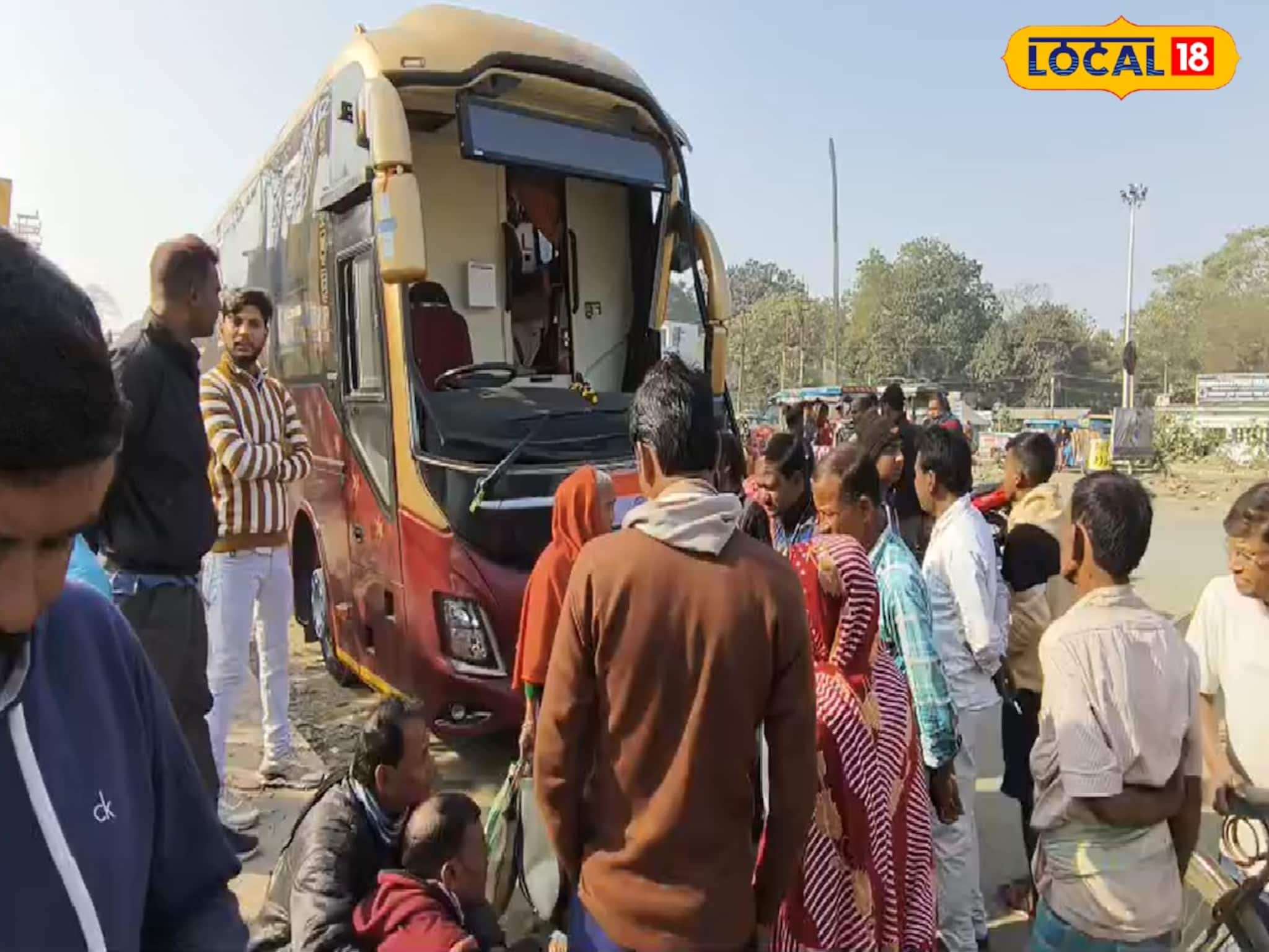 ওভারটেক করতে গিয়ে বিপত্তি! বেলডাঙ্গায় দুর্ঘটনার কবলে কলকাতা থেকে শিলিগুড়িগামী বাস ওভারটেক করতে গিয়ে বিপত্তি! বেলডাঙ্গায় দুর্ঘটনার কবলে কলকাতা থেকে শিলিগুড়িগামী বাস