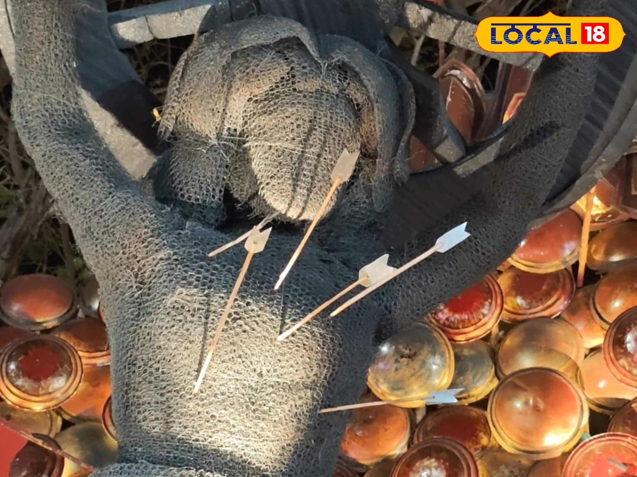 চোখের সামনে জলজ্যান্ত মহাভারতের যুদ্ধ! কুরুক্ষেত্রের আবহে নজরকাড়া সরস্বতী পুজো, দেখুন চোখের সামনে জলজ্যান্ত মহাভারতের যুদ্ধ! কুরুক্ষেত্রের আবহে নজরকাড়া সরস্বতী পুজো, দেখুন