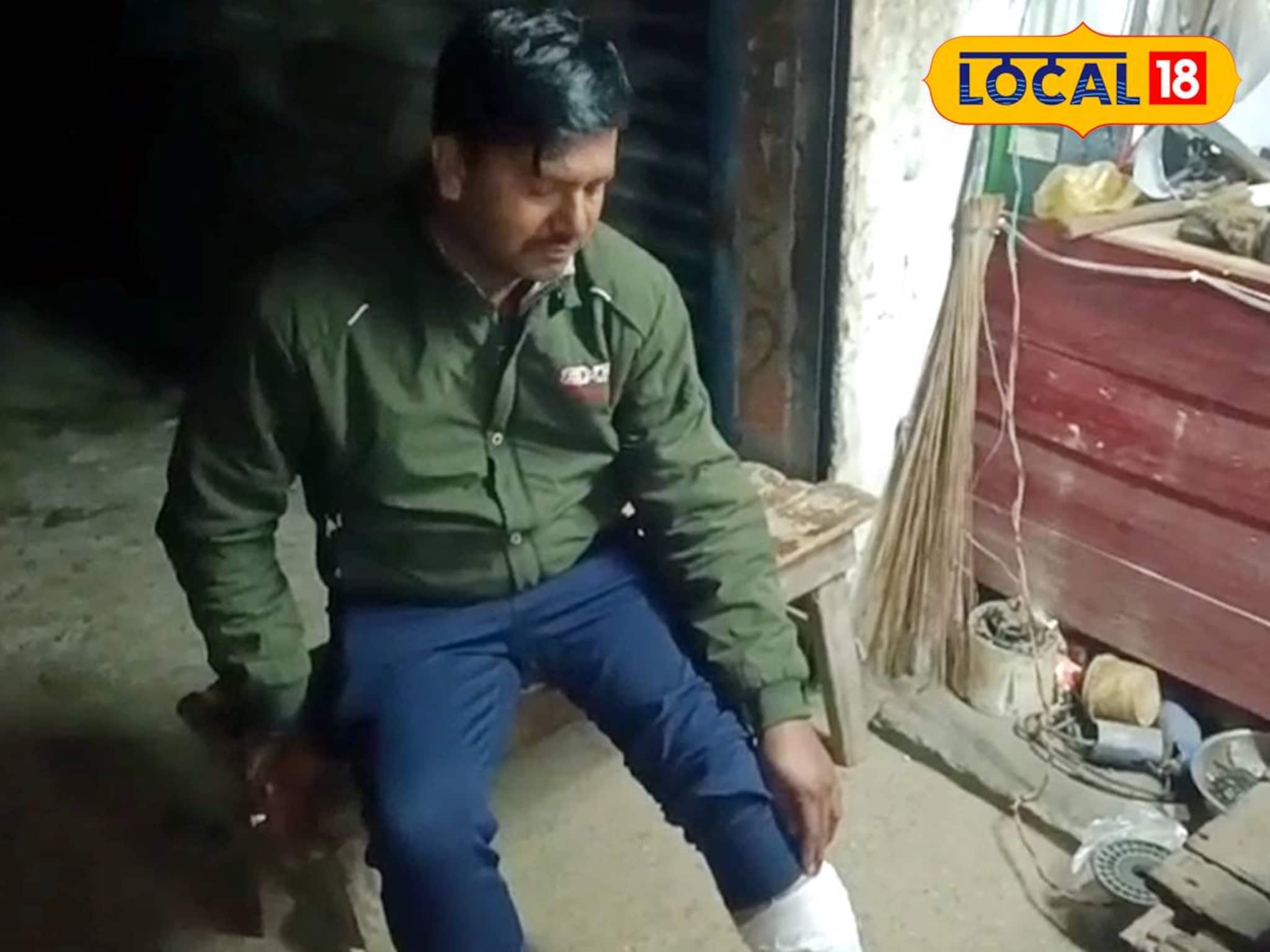 চলন্ত বাইকে আচমকা পিছন থেকে হামলা! চালকের পায়ে থাবা বসিয়ে পালাল লেপার্ড