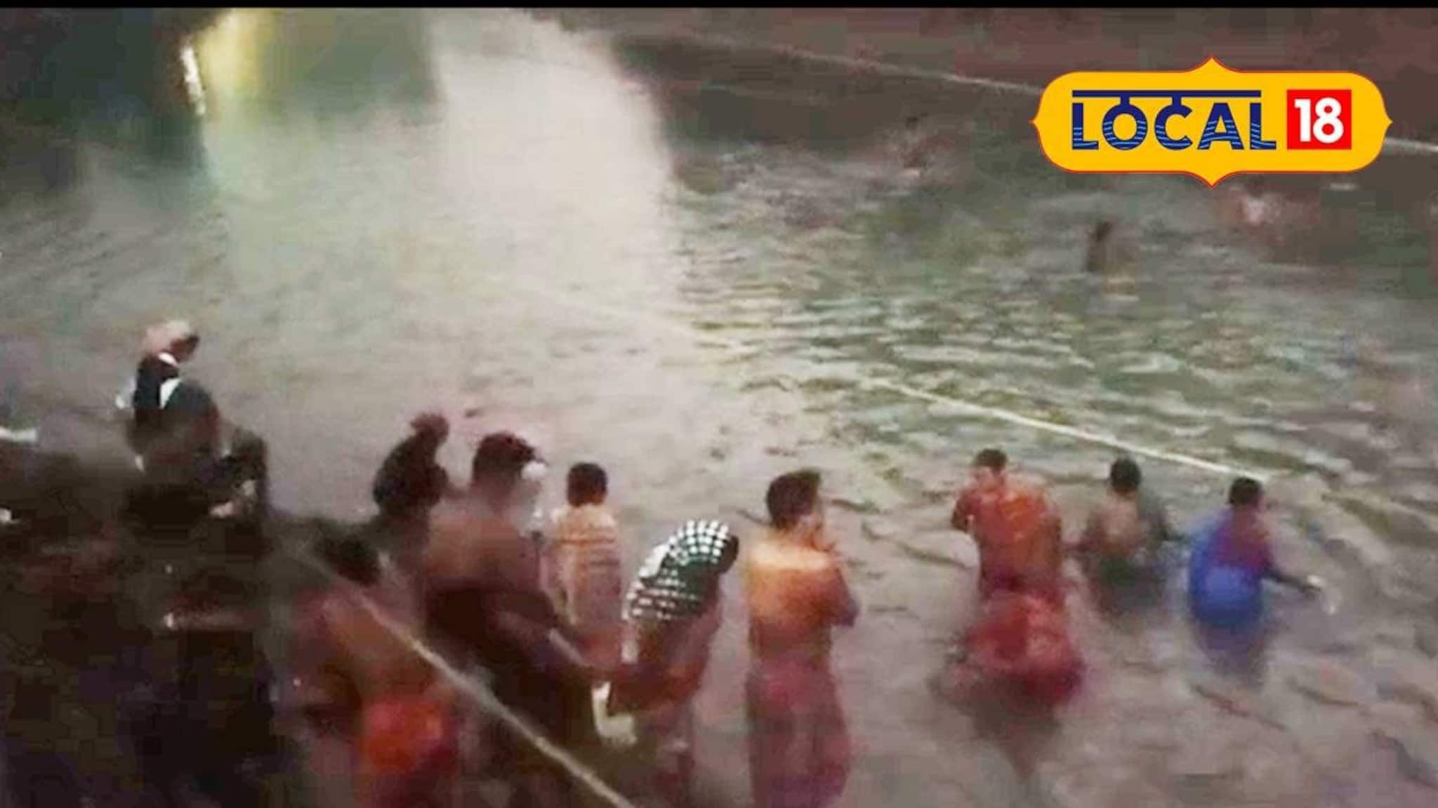 শিলাবতীর পাড়ে জমে উঠেছে মকর সংক্রান্তি! স্নান করতে ভোর থেকে ভিড়