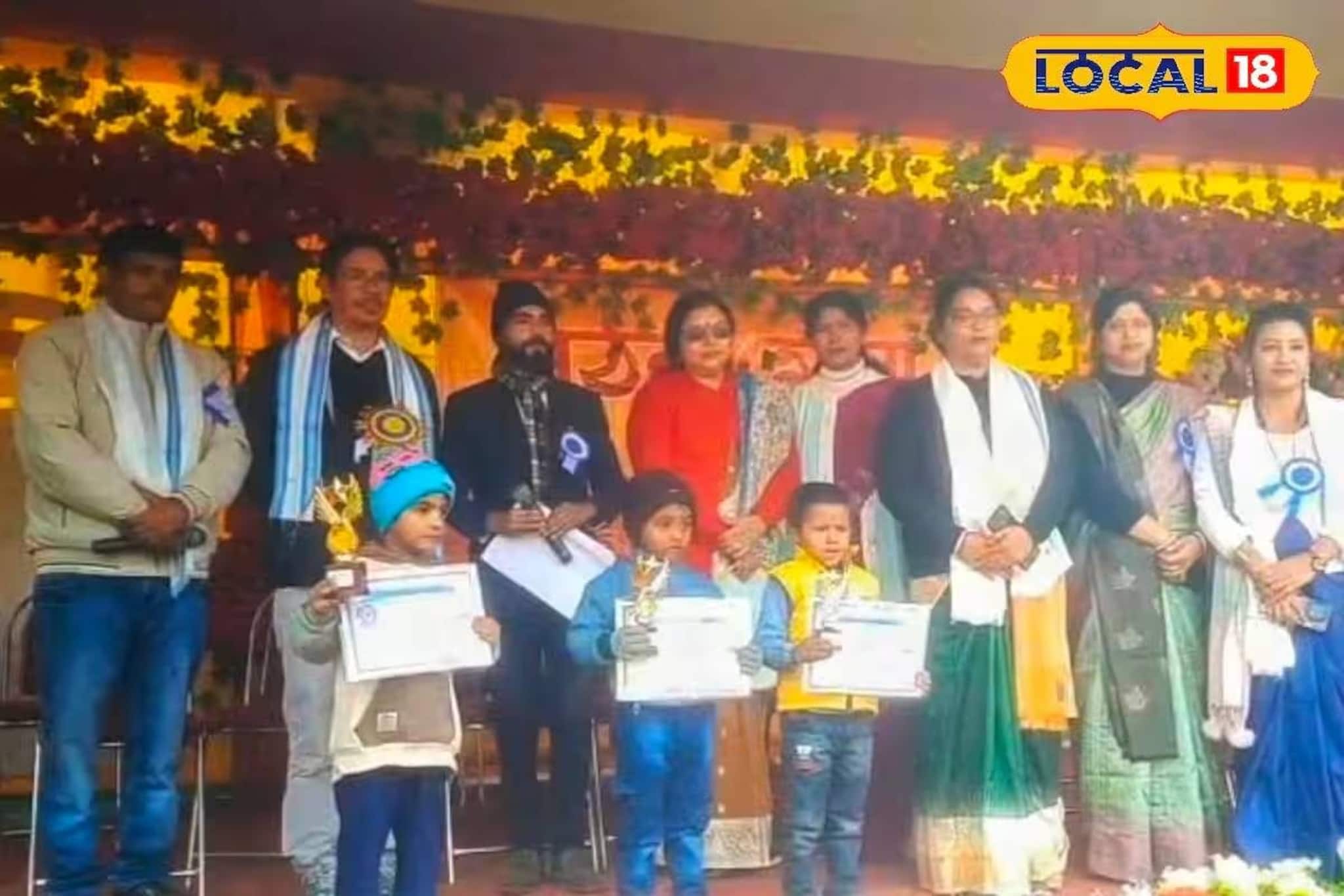 কলেজের আদলে প্রাথমিক স্কুলে ফ্রেশার্স! খানাপিনা-নাচগানের মাধ্যমে কচিকাঁচাদের বরণ