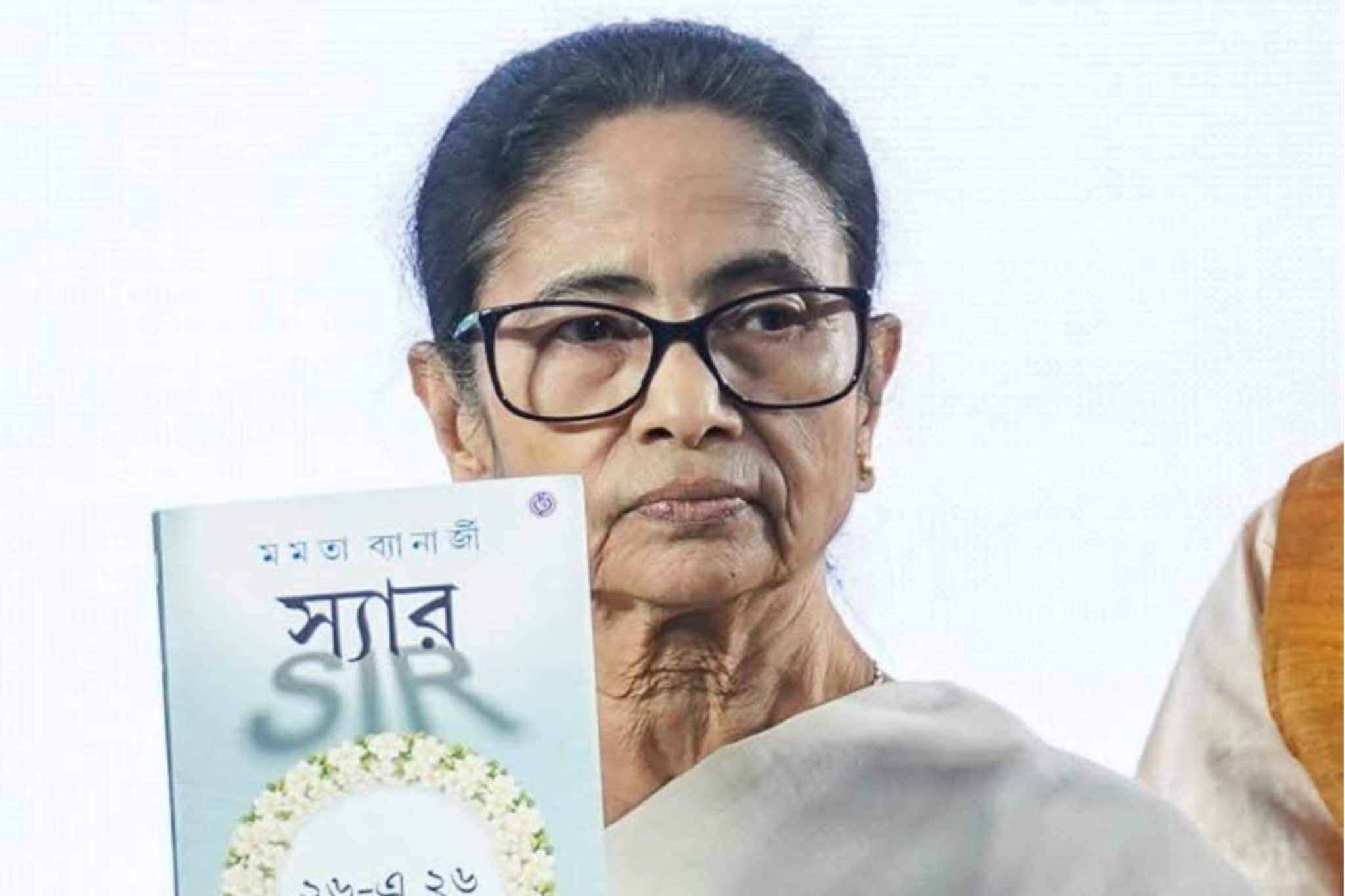 SIR নিয়ে লিখলেন ২৬টি কবিতা, বইমেলায় কবিতার বইপ্রকাশ মমতা বন্দ্যোপাধ্যায়ের