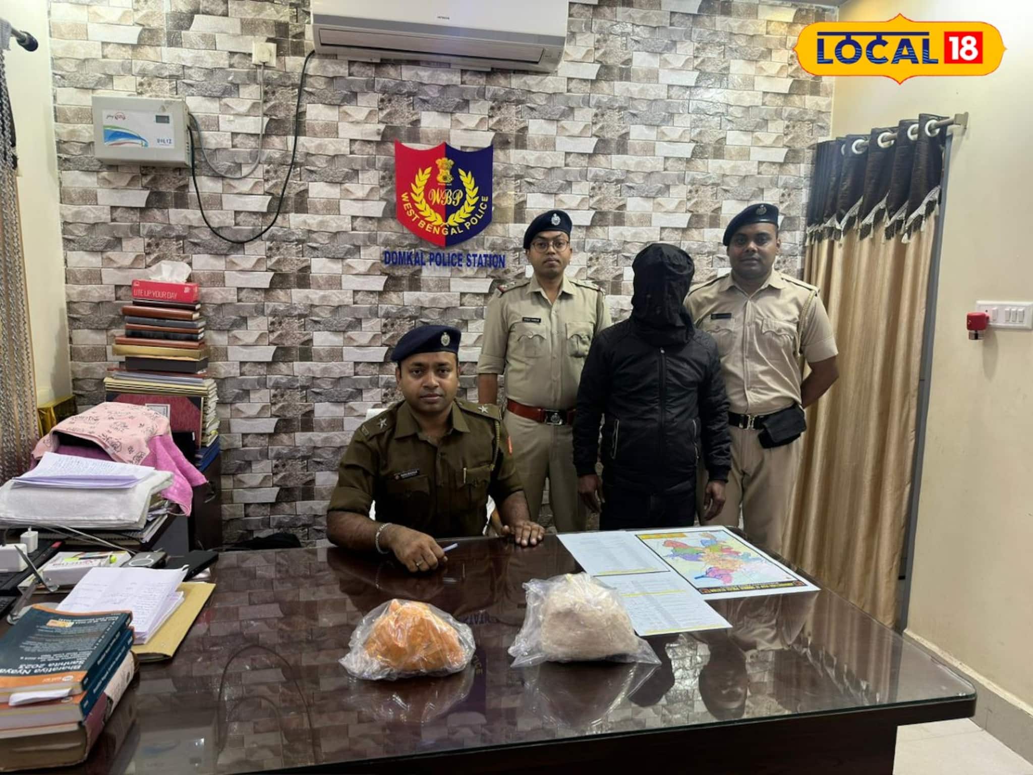 বিক্রির উদ্দেশে এদিক ওদিক ঘোরাফেরা! পুলিশ ব্যাগ তল্লাশি করতেই বেরিয়ে এল বিস্ফোরক