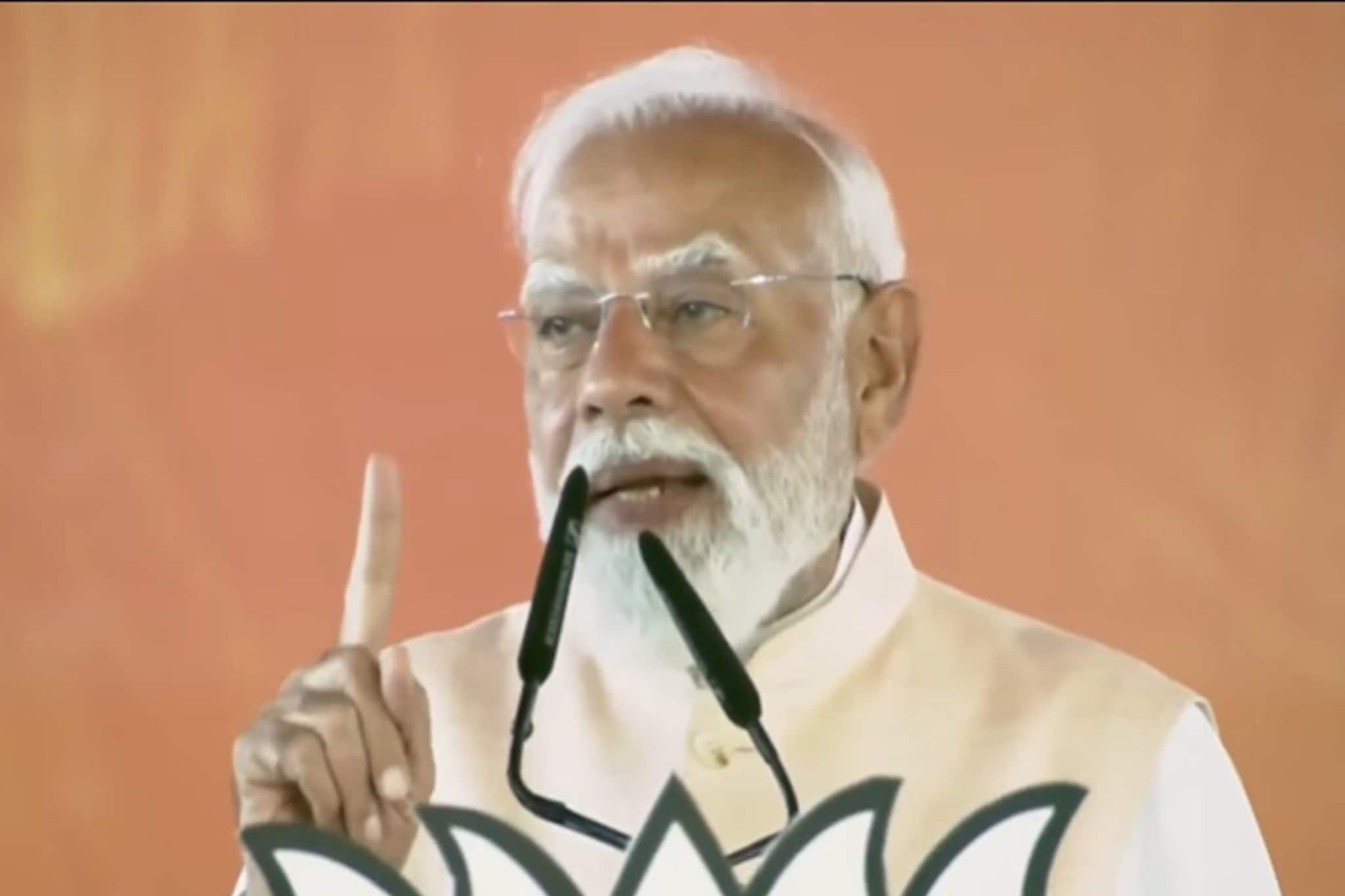 স্বপ্নের পরিবর্তনের বার্তা, মালদা থেকে রাজনীতিতে নতুন সুর মোদির, দেখুন ভিডিও