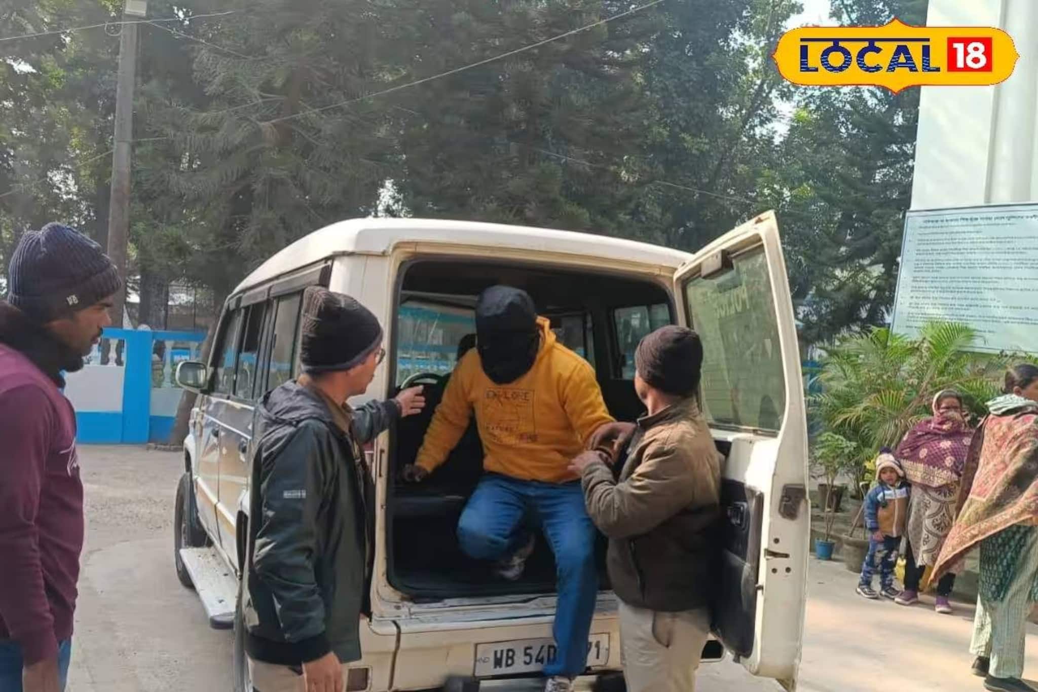 আগ্নেয়াস্ত্র পাচারের আগেই খেল খতম! দুঃসাহসিক অভিযানে অস্ত্র পাচারকারীকে ধরল পুলিশ