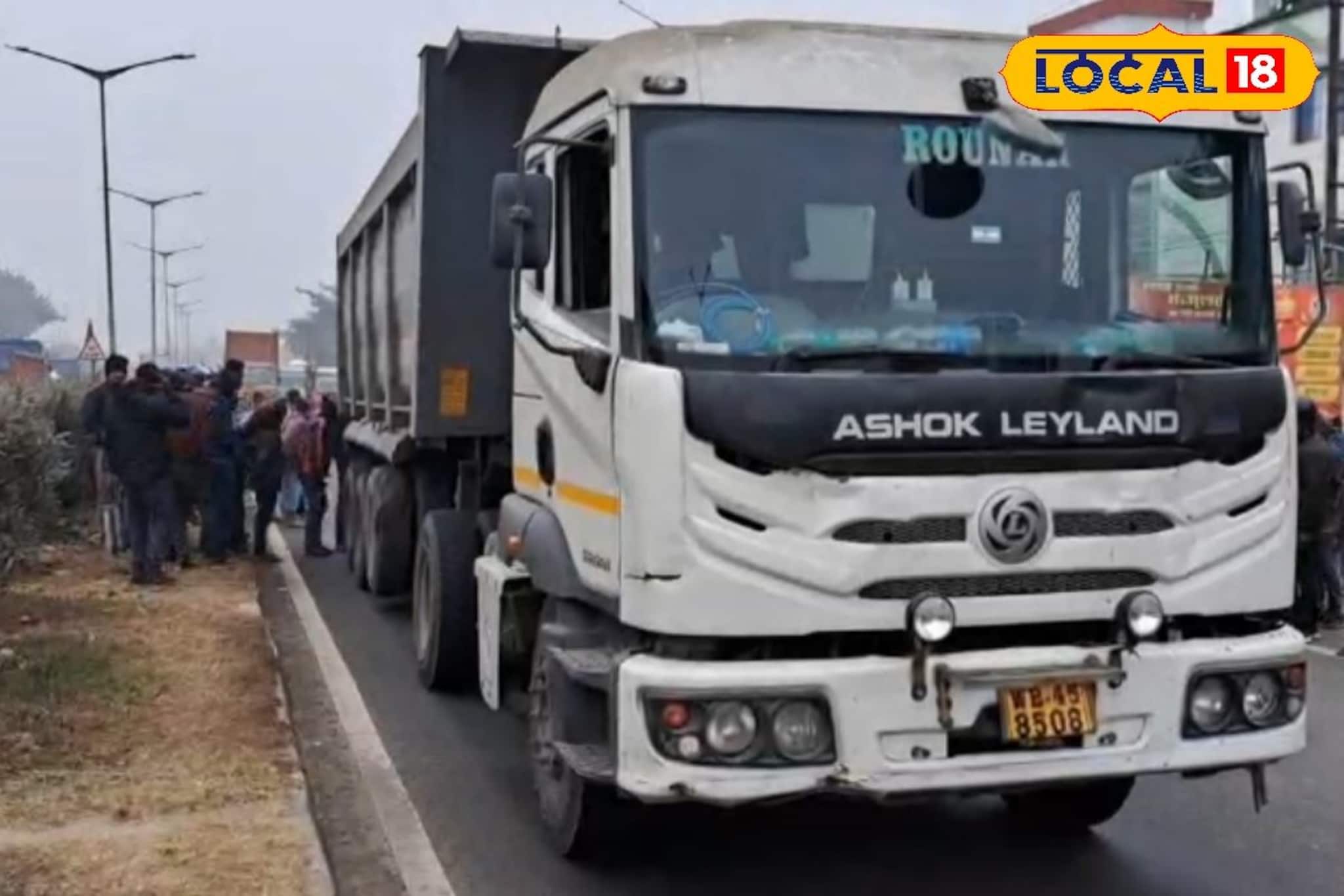 মর্মান্তিক! নিয়ন্ত্রণ হারিয়ে বাইক থেকে ছিটকে গেলেন যুবক, মুহূর্তে পিষে দিল ডাম্পার