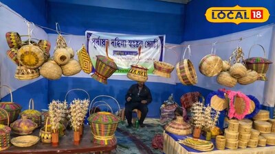 মেলায় রয়েছে হাতে বানানো বেতের ঝুড়ি