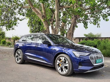 Success Story: ছাপোষা পরিবারে কোভিডে নিঃস্ব হওয়ার পরও ঘুরে দাঁড়ান জীবনে! অডি কিনে অটোচালক বাবাকে চমকে দিলেন দু’ভাই…বাধ মানছে না আনন্দাশ্রু