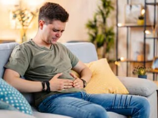 অস্বাস্থ্যকর খাদ্যাভ্যাসের কারণে হজম সংক্রান্ত সমস্যাগুলি সাধারণ হয়ে উঠেছে