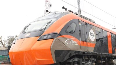 যাত্রীরা আরাম, নিরাপত্তা এবং উন্নত মানের পরিষেবার মাধ্যমে একটি চমৎকার ভ্রমণের অভিজ্ঞতা উপভোগ করবেন