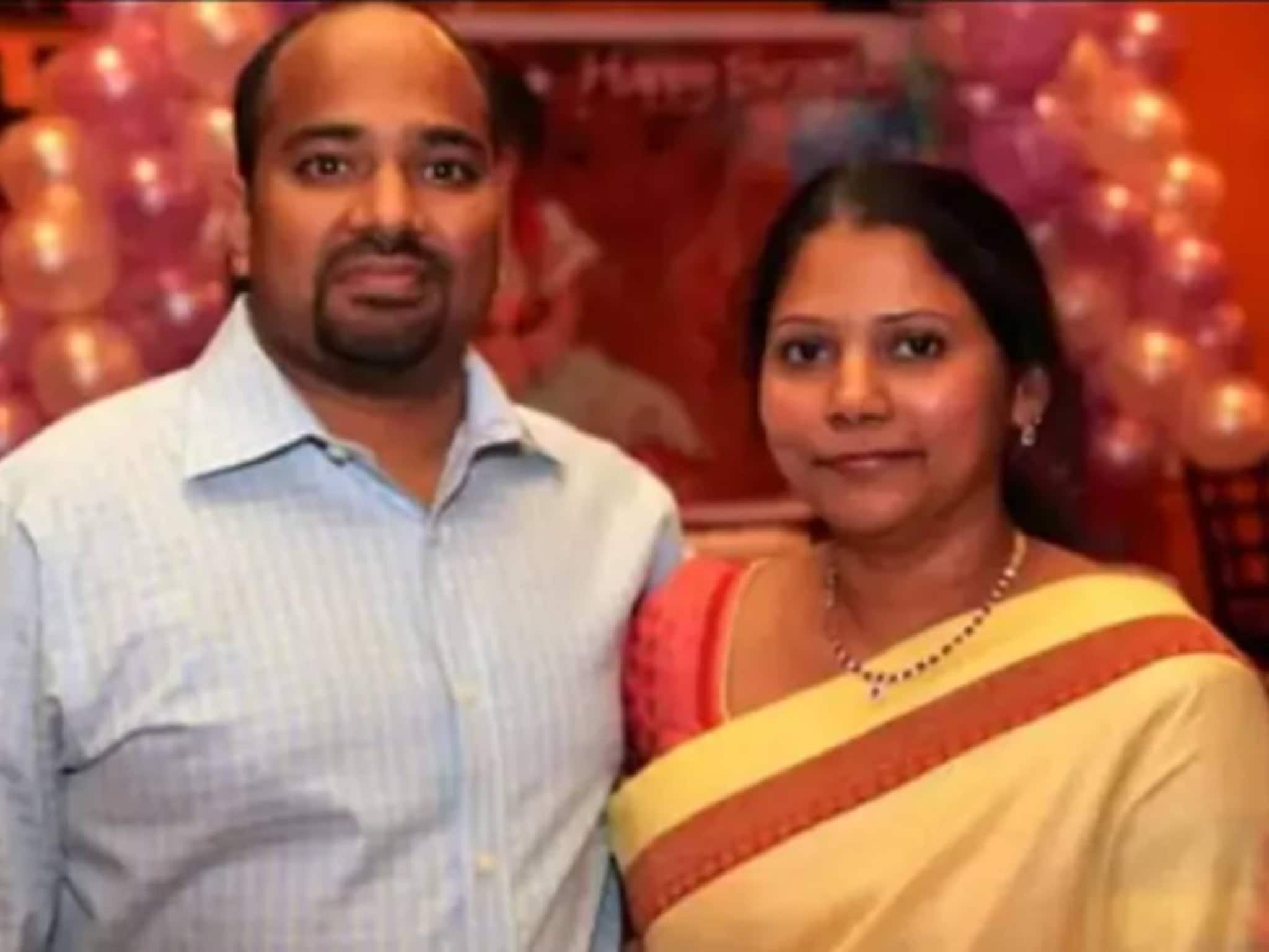 Techie Killed in Crash: ১০ দিন আগেই ভারত থেকে ফেরেন আমেরিকায়! ওয়াশিংটনে মর্মান্তিক দুর্ঘটনায় মৃত্যু সস্ত্রীক অন্ধ্রপ্রদেশের ইঞ্জিনিয়ারের! গুরুতর আহত ২ সন্তান!