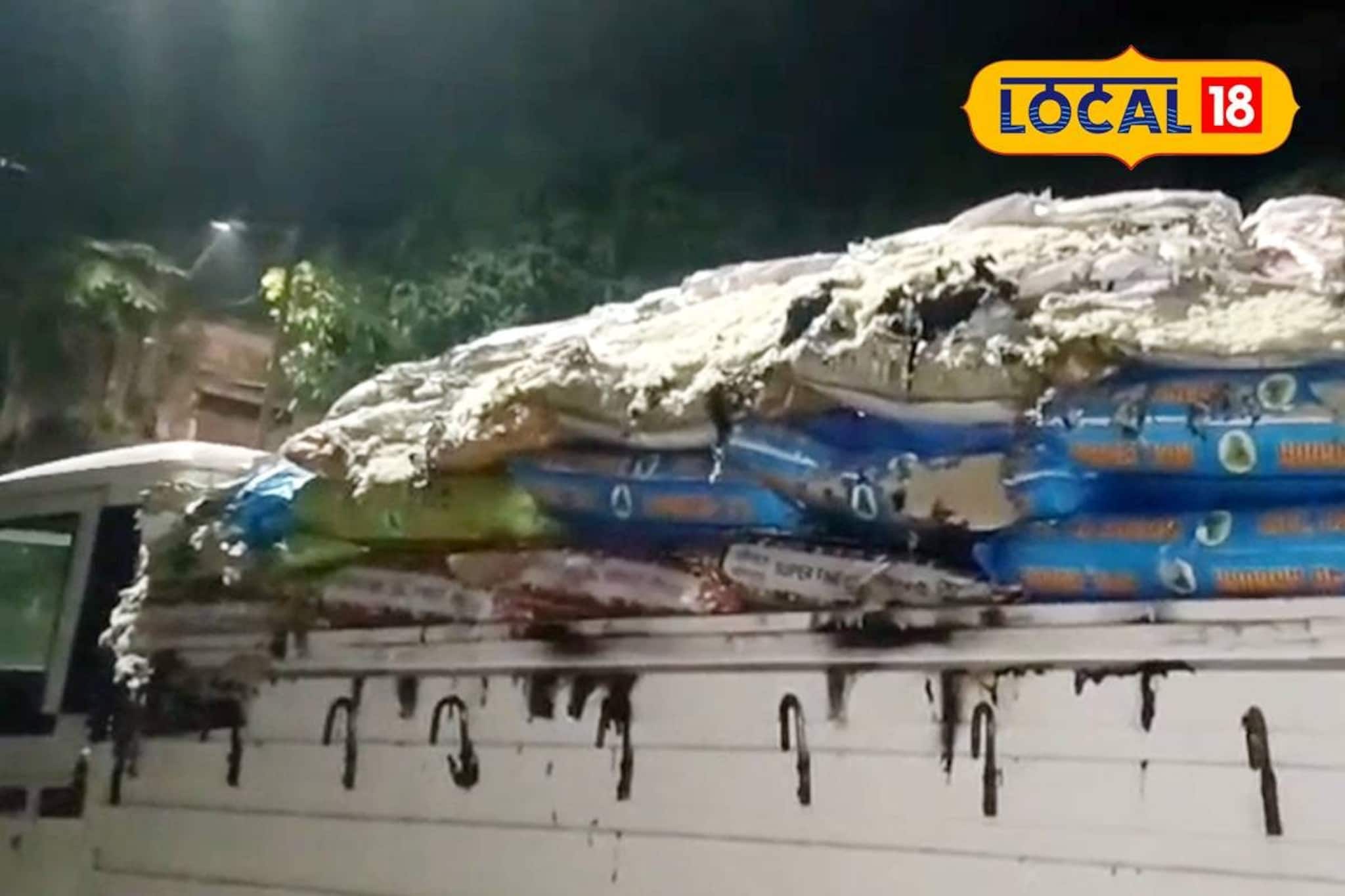 গভীর রাতে হাবরায় বিধ্বংসী অগ্নিকাণ্ড! তিনটি চাল বোঝাই গাড়িতে আগুন