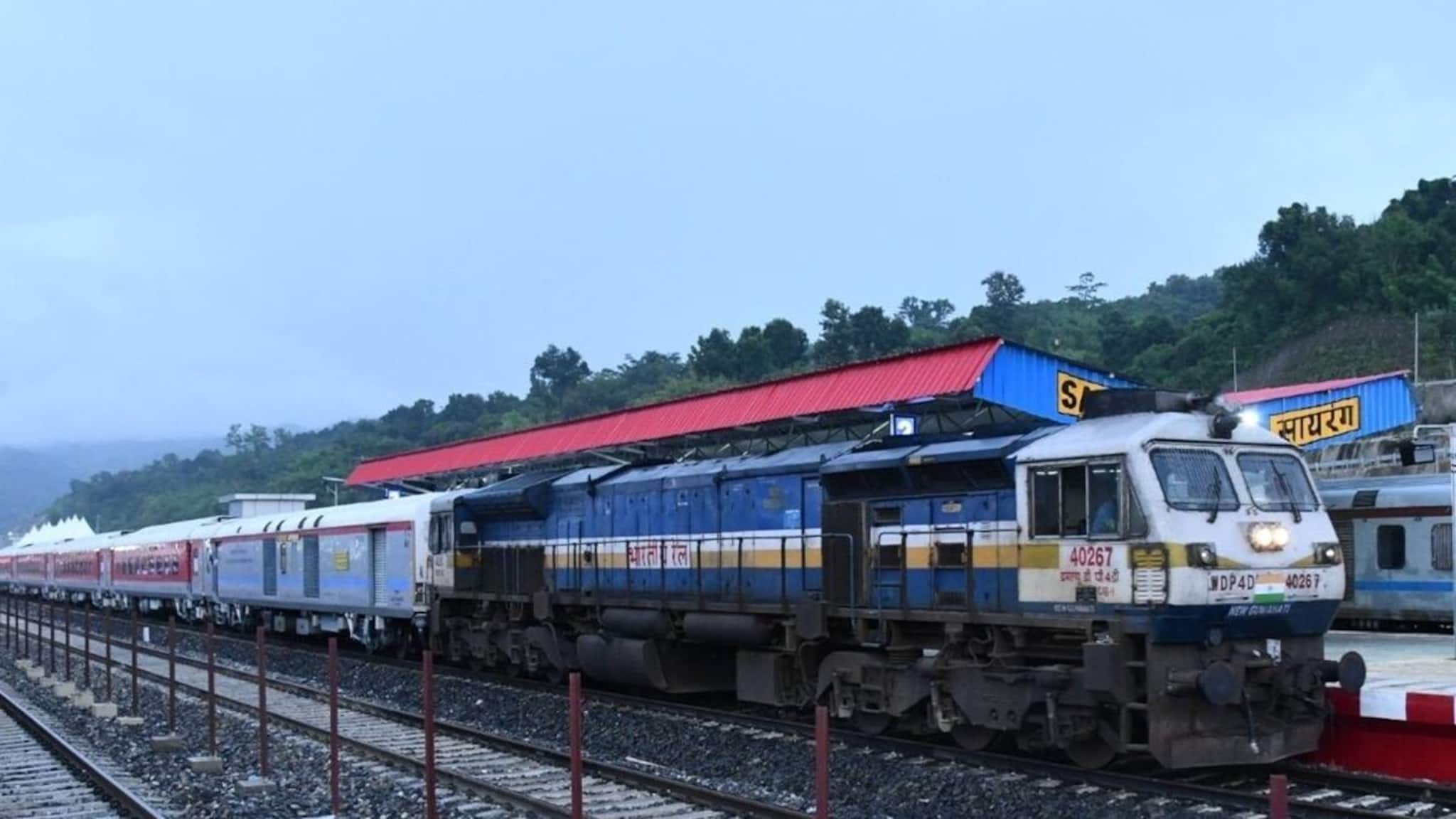 Indian Railways: উত্তরবঙ্গ থেকে দক্ষিণ ভারত যাওয়া এখন আরও সহজ, শনিবার থেকে যাত্রা শুরু করছে আরও ২টি ট্রেন