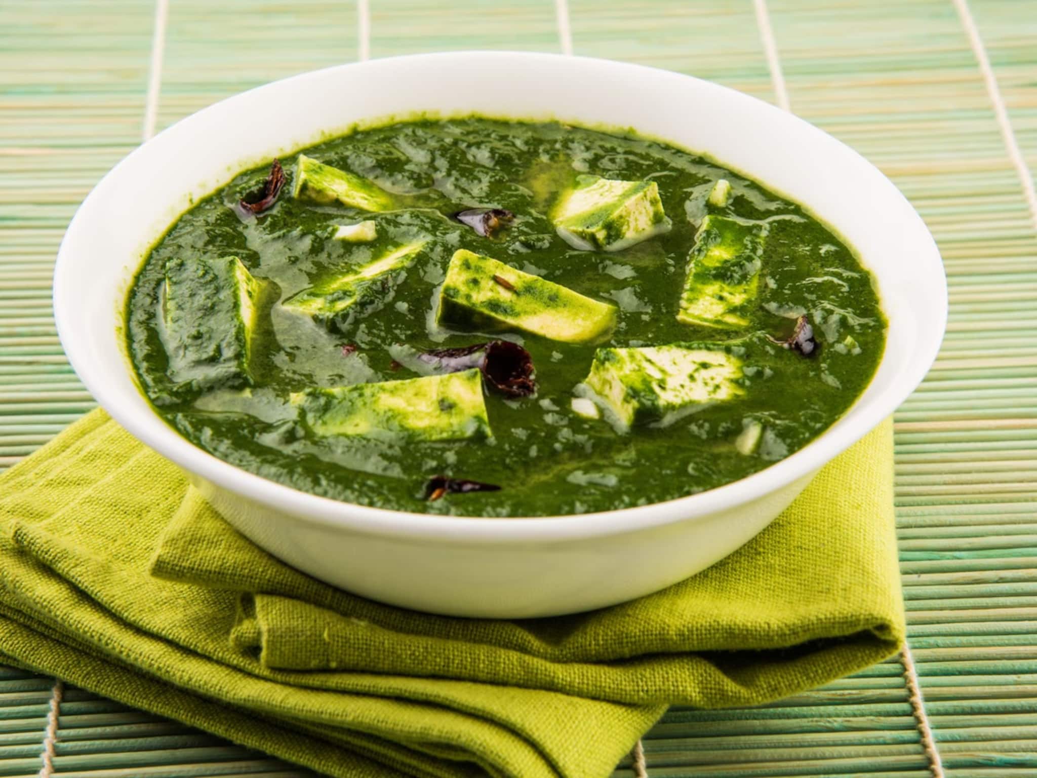 আমেরিকায় দুই ভারতীয় শিক্ষার্থীর ‘পালং পনির’ নিয়ে বিবাদ ! ১.৮০ কোটি টাকায় মীমাংসা