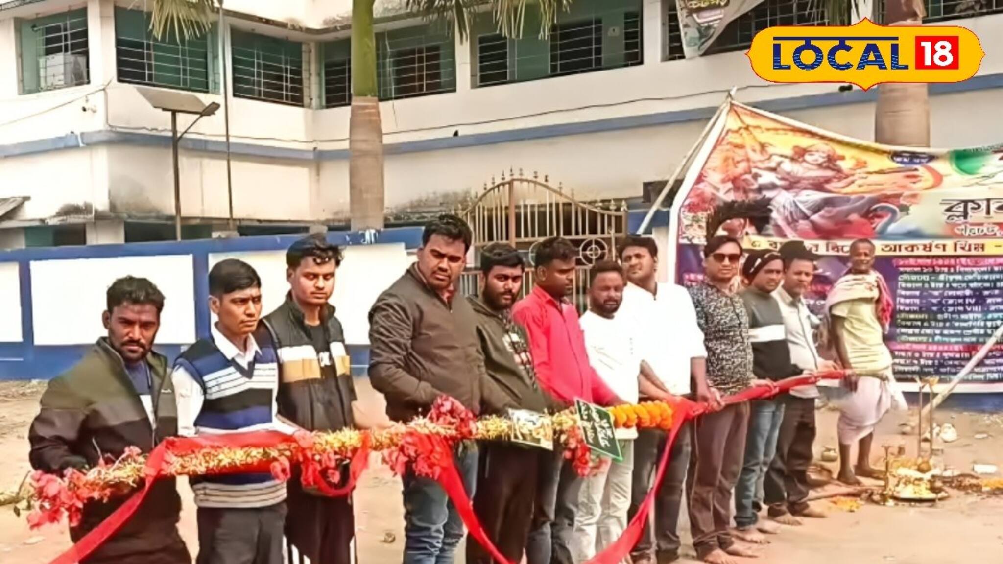 বাগদেবীর আরাধনায় জেলায় পিতলের তৈরি মণ্ডপ! যা আগে কেউ দেখেনি, কোথায় হচ্ছে জানেন?