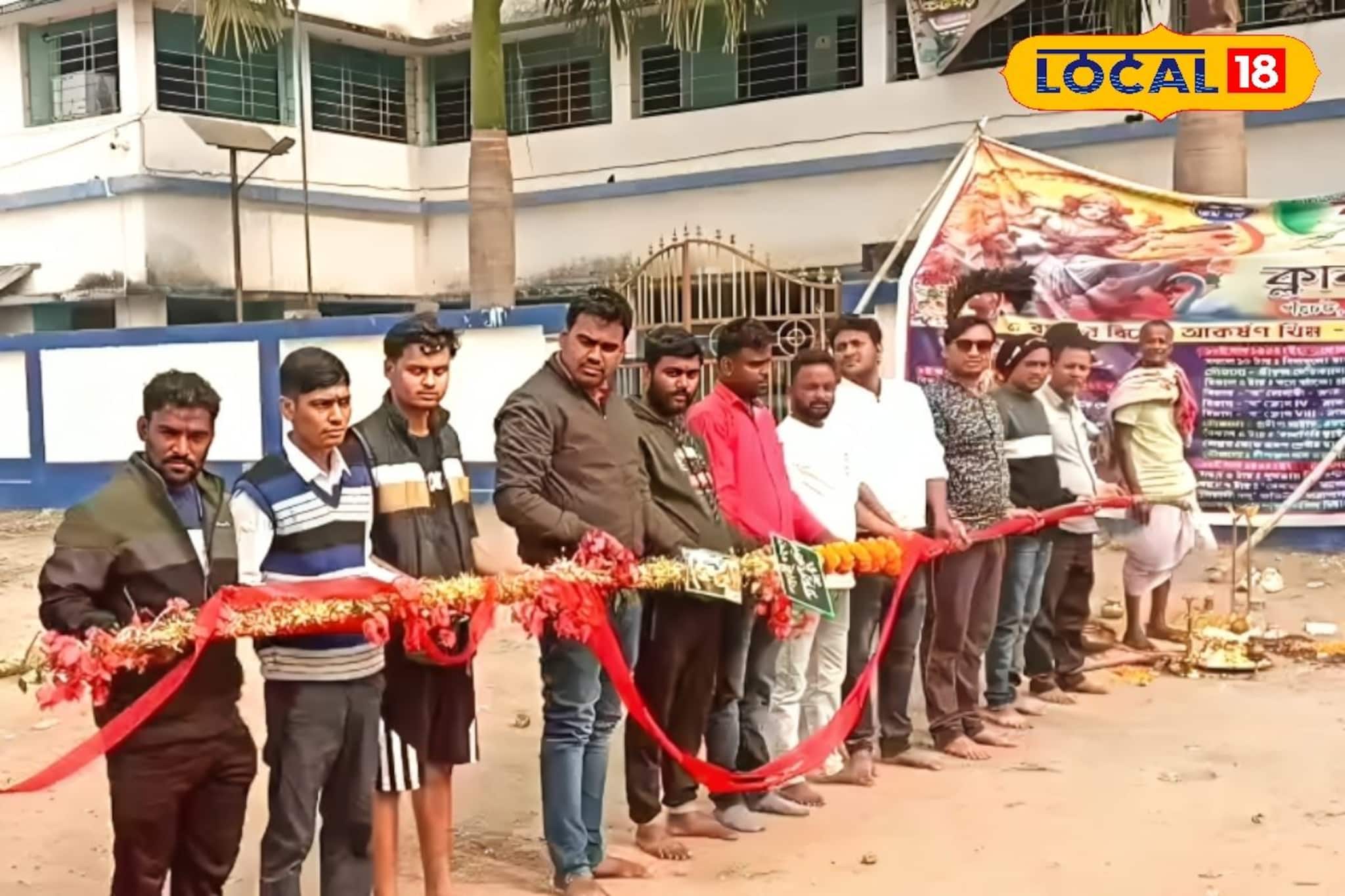 বাগদেবীর আরাধনায় জেলায় পিতলের তৈরি মণ্ডপ! যা আগে কেউ দেখেনি, কোথায় হচ্ছে জানেন?