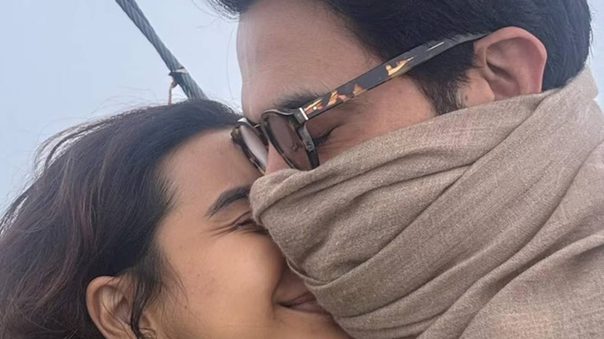 স্ট্রাগলের দিনে ধরা হাত ছাড়েননি, ১১ বছর প্রেম, ধুমধাম করে বিয়ে...এই অভিনেতা-অভিনেত্রীর ভালবাসার গল্প অবাক করবে