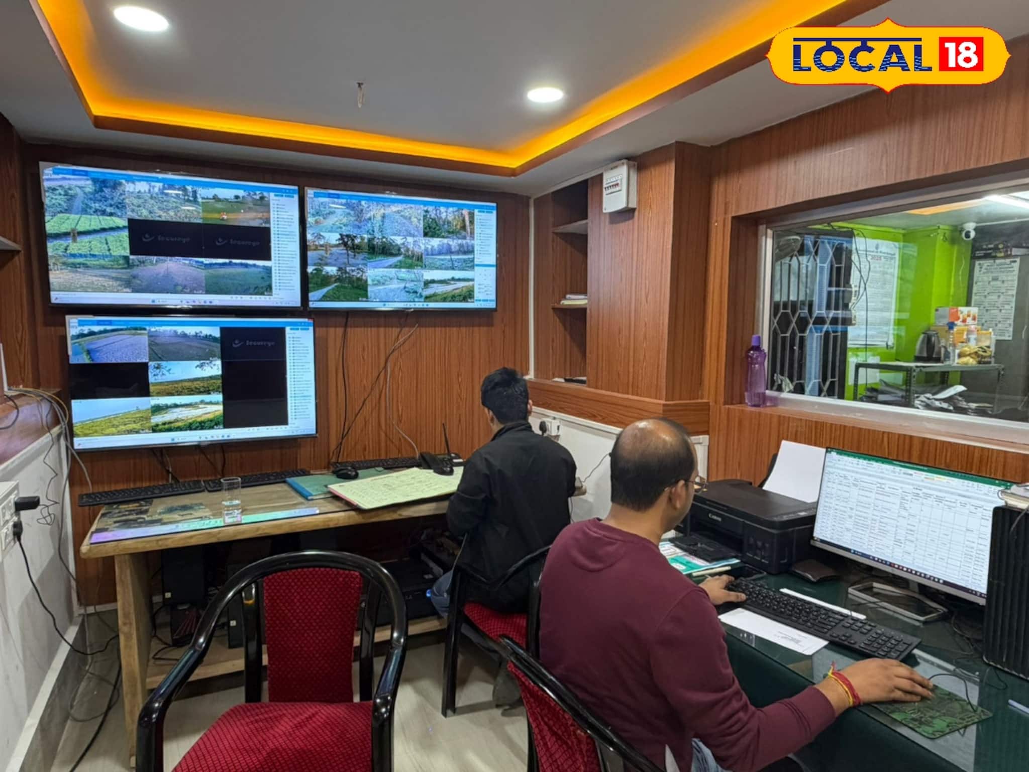 জলদাপাড়ার জঙ্গলে রেডিও টেলিকমিউনিকেশন ব্যবস্থা! নতুন বছরে আরও জোরদার নিরাপত্তা জলদাপাড়ার জঙ্গলে রেডিও টেলিকমিউনিকেশন ব্যবস্থা! নতুন বছরে আরও জোরদার নিরাপত্তা