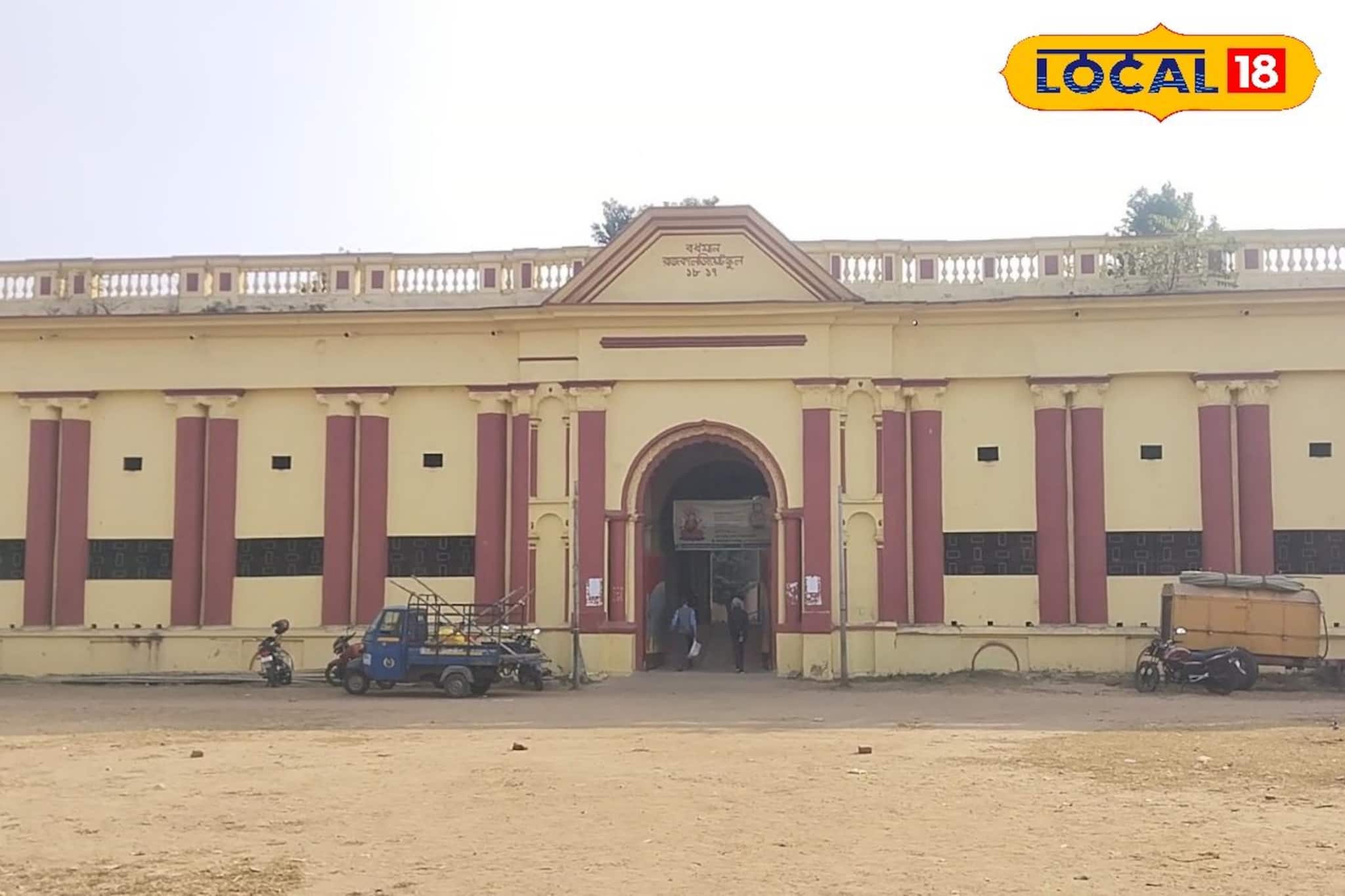 স্মৃতির ২০৯ বছর! স্কুলের জরাজীর্ণ দালানে আজও যেন ধ্বনিত হয় নেতাজির 'সেদিনের' ভাষণ