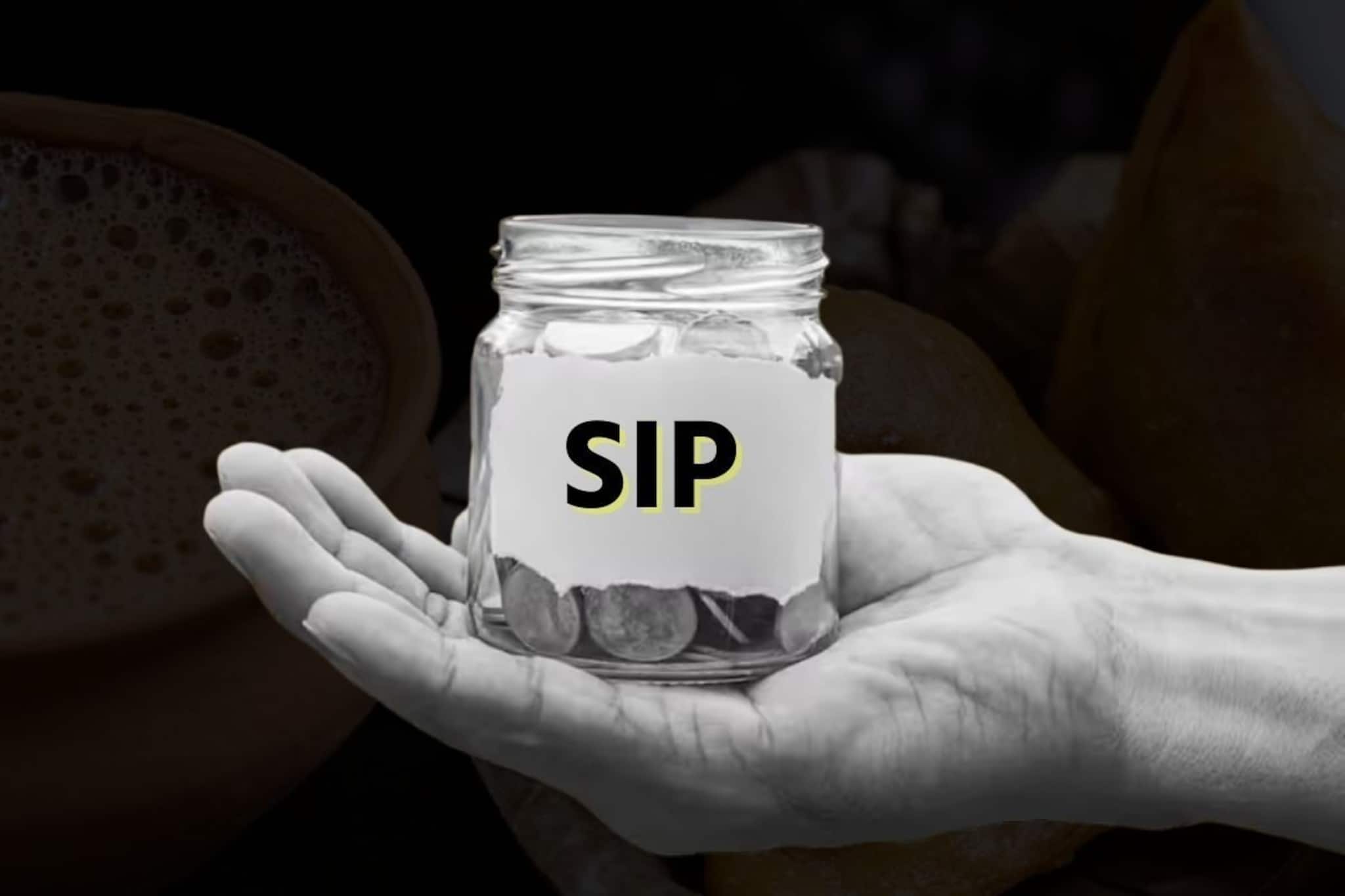 ২০,০০০ টাকার SIP তিন মাসও মিস করলে ২ কোটি টাকার ক্ষতি, এই বিনিয়োগের ফর্মুলা বুঝুন