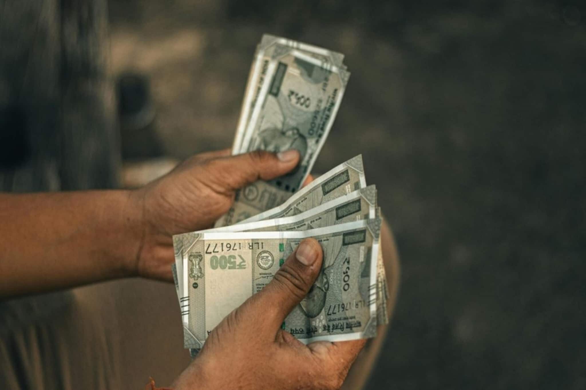 ১০০০ টাকার SIP থেকে মিলবে ৫ লাখ টাকা ! কত সময় লাগবে ? বুঝে নিন ক্যালকুলেশন