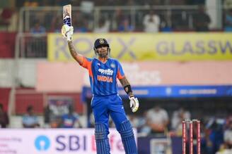 ৬৩ রানের ঝোড়ো ইনিংসে ৩টি বড় রেকর্ড! টি-২০ বিশ্বকাপের ছন্দে ভারত অধিনায়ক