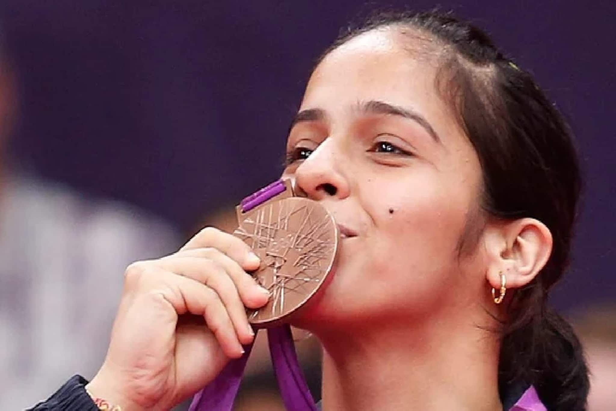 বাতের ব্যথা শেষ করে দিল কেরিয়ার! মাত্র ৩৫ বছর বয়সে জানিয়ে দিলেন কঠিন সিদ্ধান্তের কথা