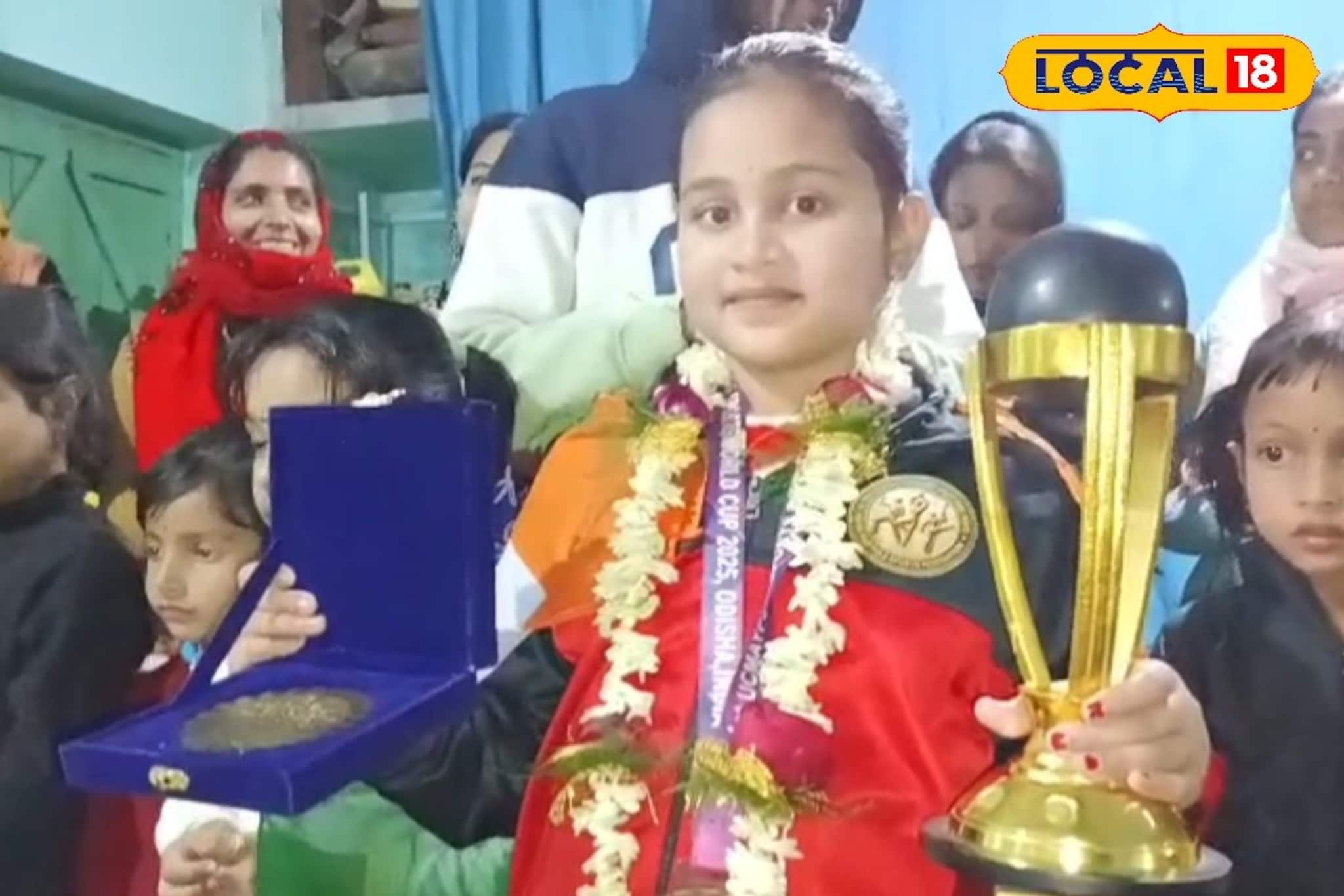 নৃত্যে স্বর্ণপদক, যোগায় ব্রোঞ্জ! বিশ্বমঞ্চে বাংলার জয়পতাকা ওড়াল কান্দির খুদে সম্পূর্ণা