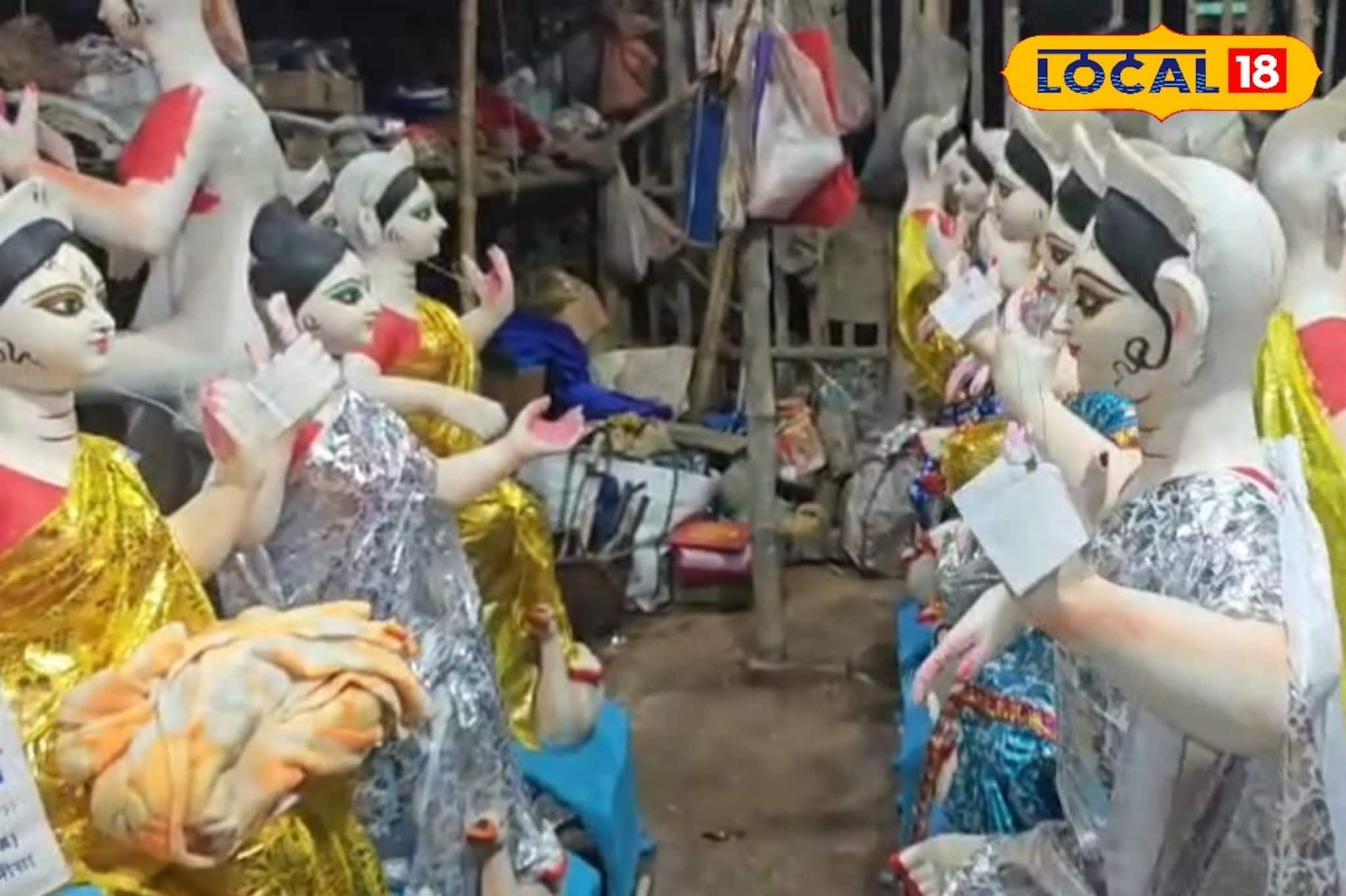 দুষ্কৃতী ভেঙে দিয়েছিল সব মূর্তি! দশের সহযোগিতায় সম্মান রক্ষা শান্তিপুরের মৃৎশিল্পীর