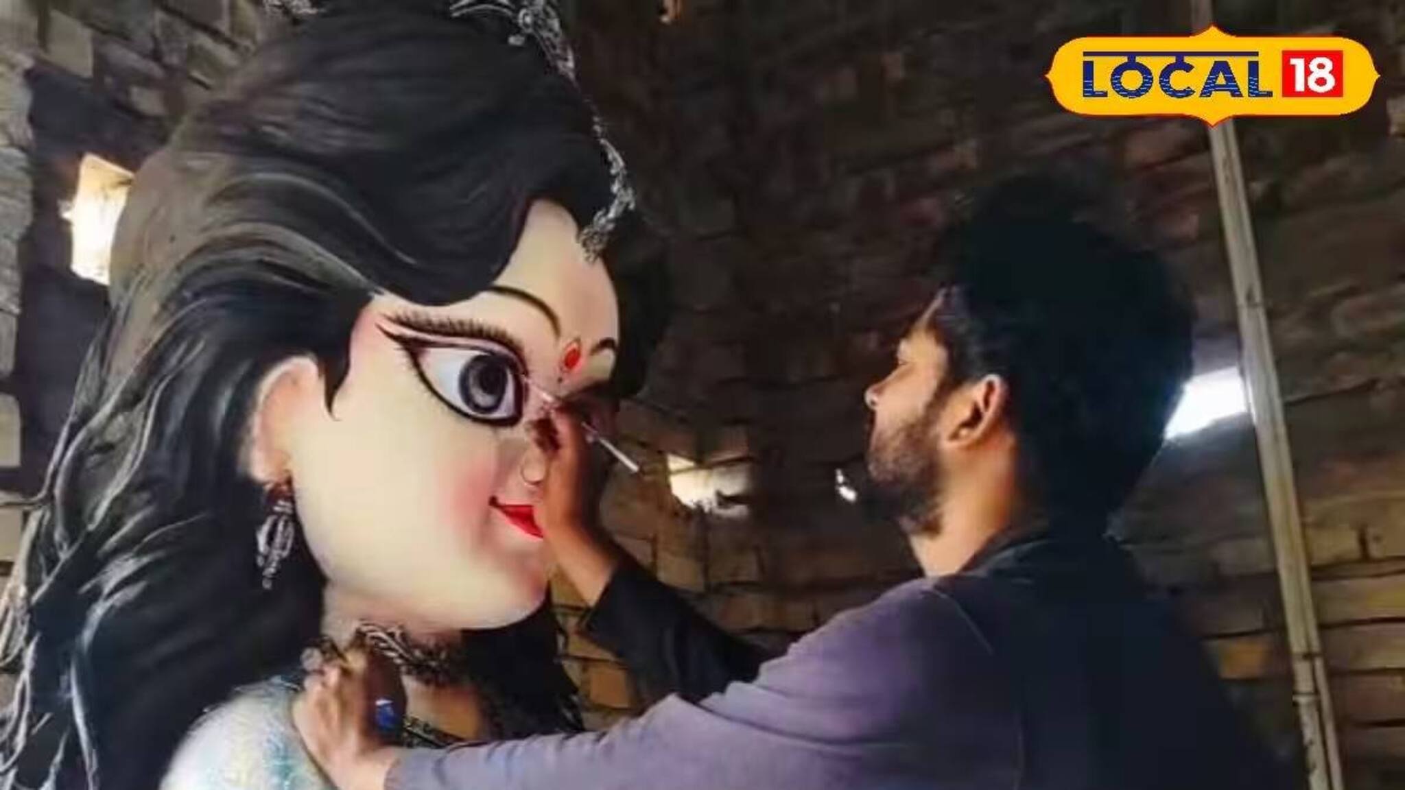 সাবেকিয়ানাকে ছাপিয়ে আধুনিক চমক! কালনার সরস্বতী পুজোয় AI ভাবনায় দেবী