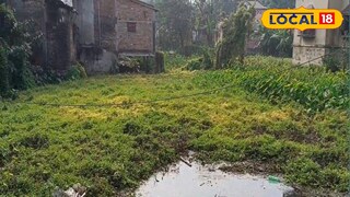 নিয়ন্ত্রণ হারিয়ে পুকুরে গিয়ে পড়ে স্কুটি, মারা গেল শিশু