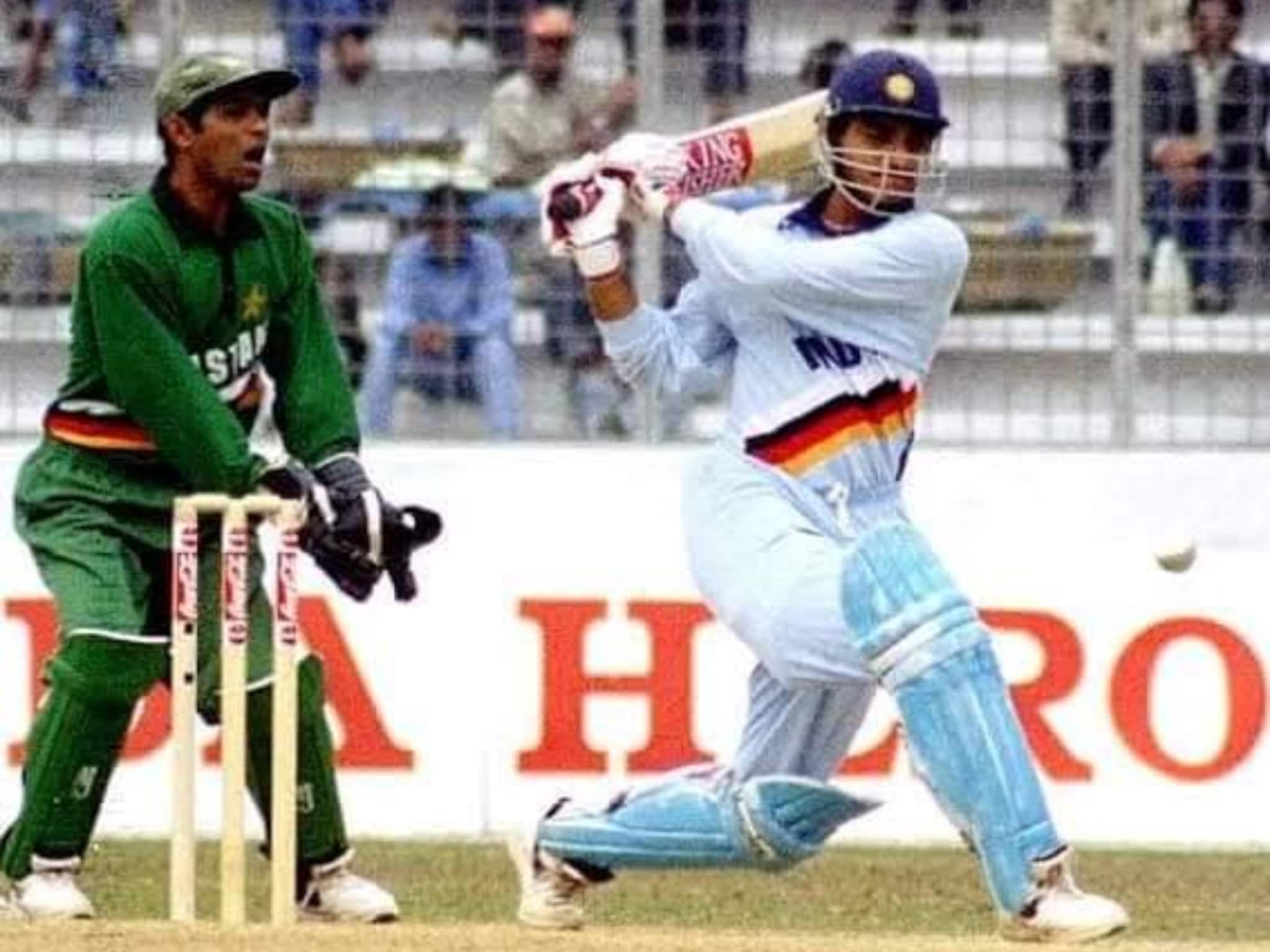 সৌরভের সেঞ্চুরি, পাকিস্তানকে হারিয়ে বিশ্বরেকর্ড, ১৮ জানুয়ারি ভারতীয় ক্রিকেটের ঐতিহাসিক দিন