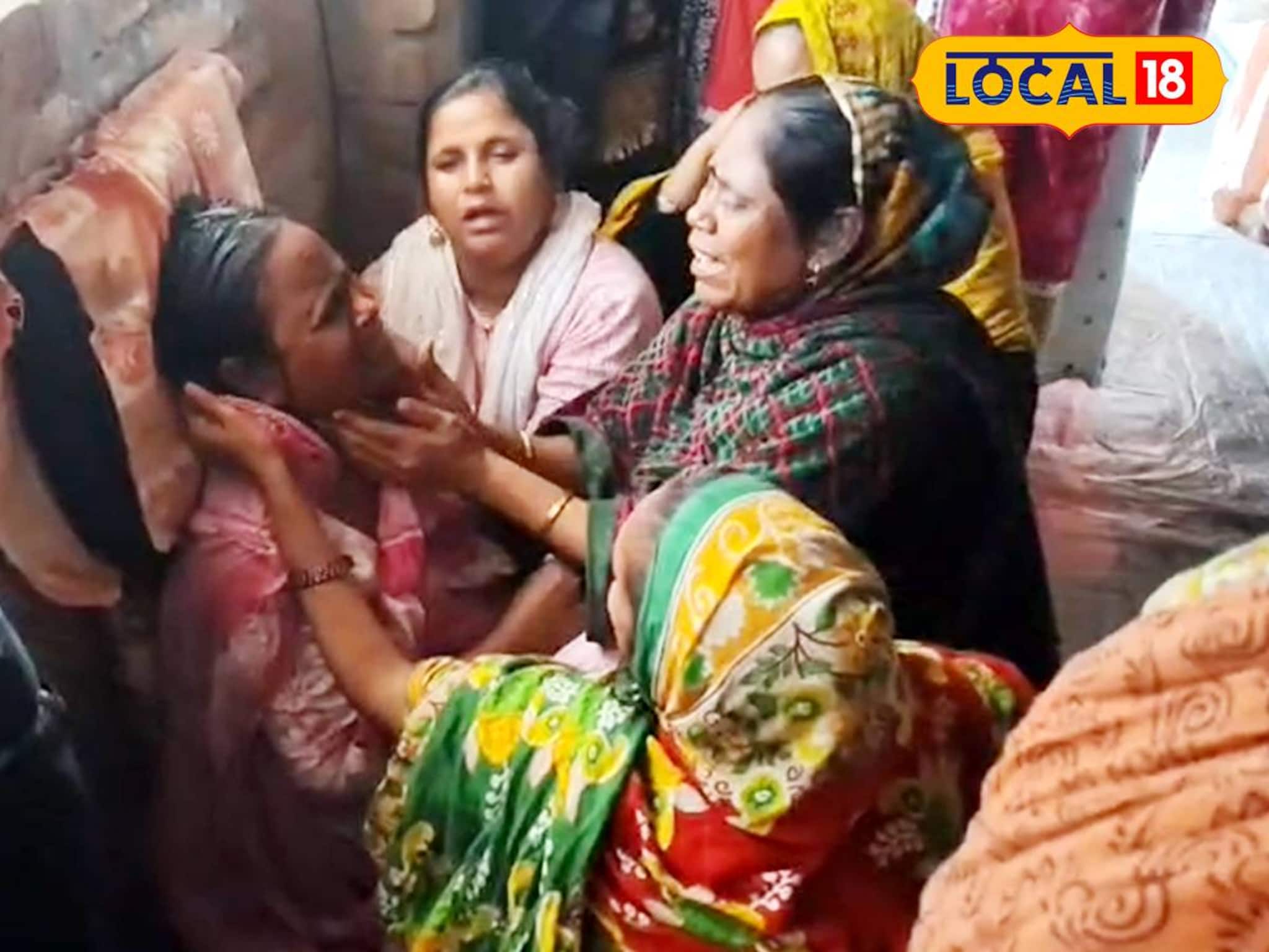 মগরাহাটে ভয়াবহ দুর্ঘটনা! লরির ধাক্কায় প্রাণ গেল বাইক চালকের মগরাহাটে ভয়াবহ দুর্ঘটনা! লরির ধাক্কায় প্রাণ গেল বাইক চালকের