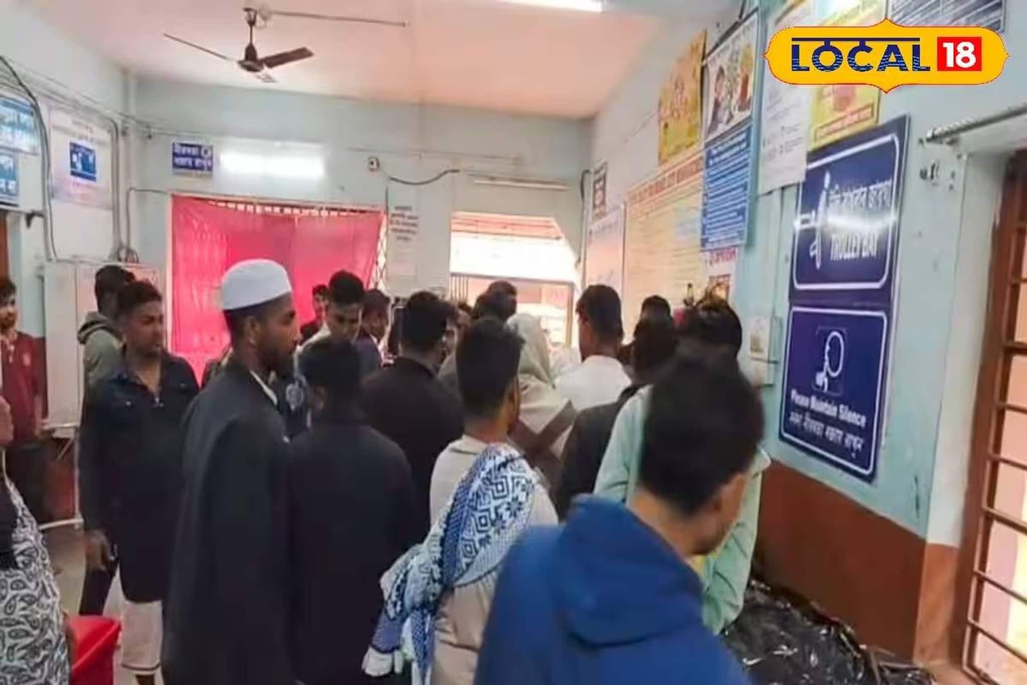 পারিবারিক অশান্তির জেরে মাকে এলোপাথাড়ি কো*প! ছেলের হাতে মর্মান্তিকভাবে খু*ন মা পারিবারিক অশান্তির জেরে মাকে এলোপাথাড়ি কো*প! ছেলের হাতে মর্মান্তিকভাবে খু*ন মা