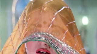 ৪১ বছরের পুরনো গান এখনও ব্লকবাস্টার