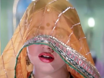 ৪১ বছরের পুরনো গান এখনও ব্লকবাস্টার ৪১ বছরের পুরনো গান এখনও ব্লকবাস্টার