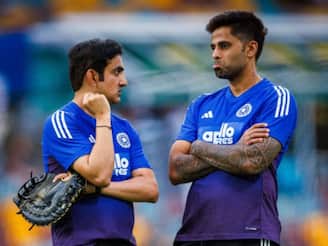 ৩টি বড় সমস্যা! টি-২০ বিশ্বকাপের আগে চিন্তায় টিম ইন্ডিয়া! কোন পথে সমাধান?