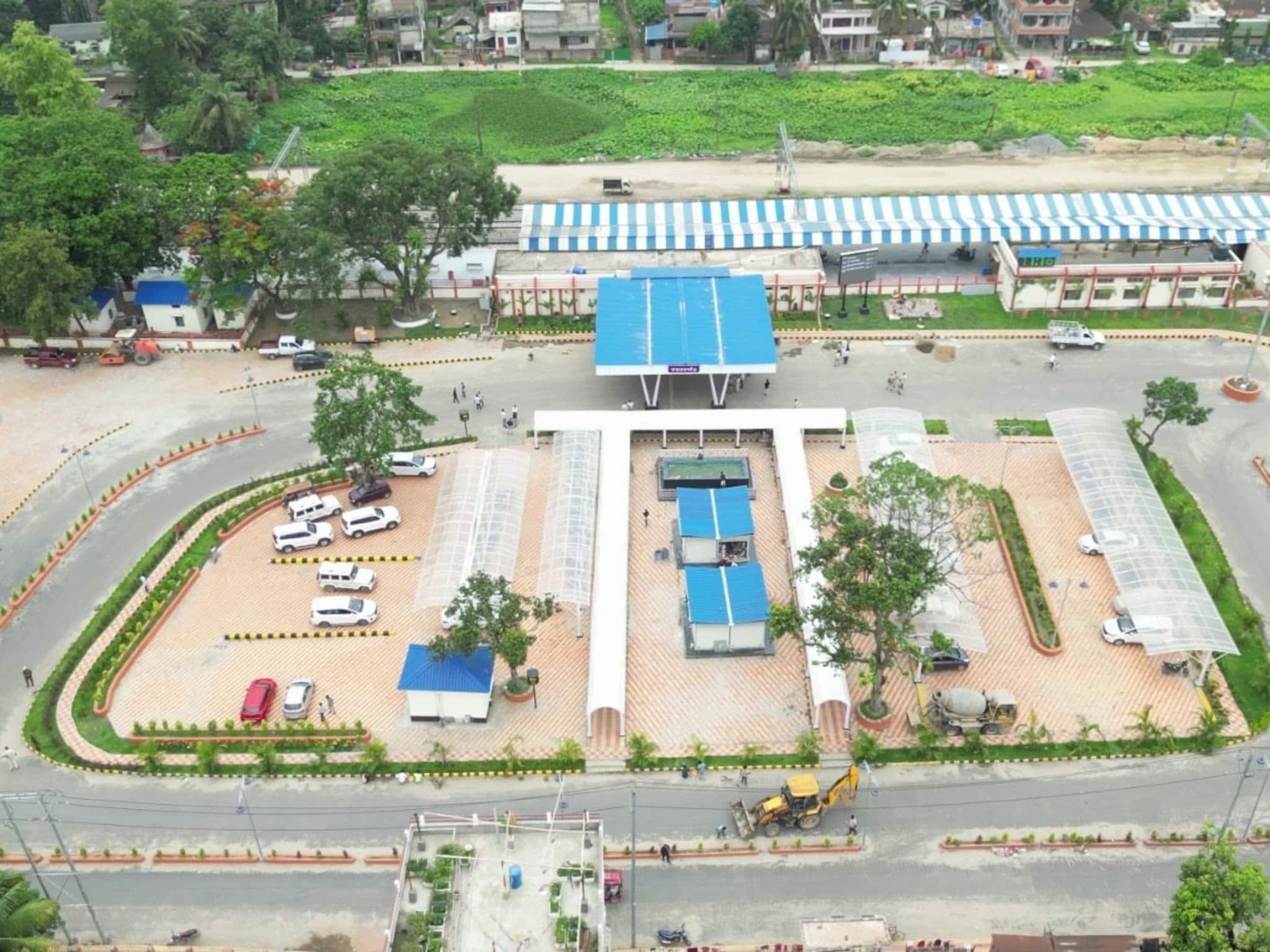 বন্দে ভারত এক্সপ্রেস থেকে অমৃত ভারত স্টেশন, ভোটমুখী অসমে রেলের হাত ধরে প্রচারে কেন্দ্র