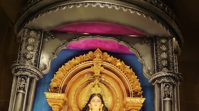 Kalna's 300-Year Saraswati Puja Tradition Draws Huge Crowds